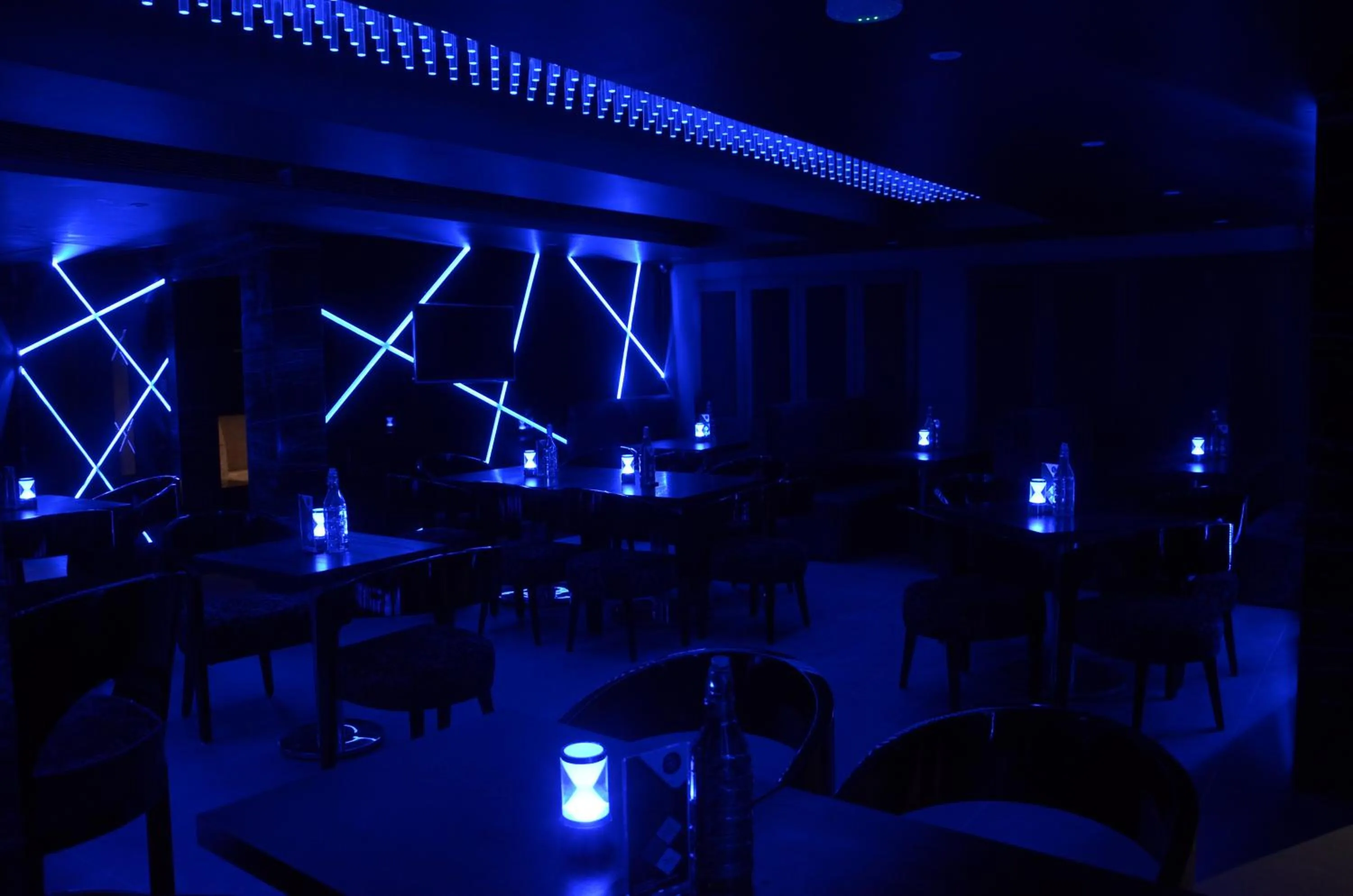 Restaurant/places to eat in Varju Villa