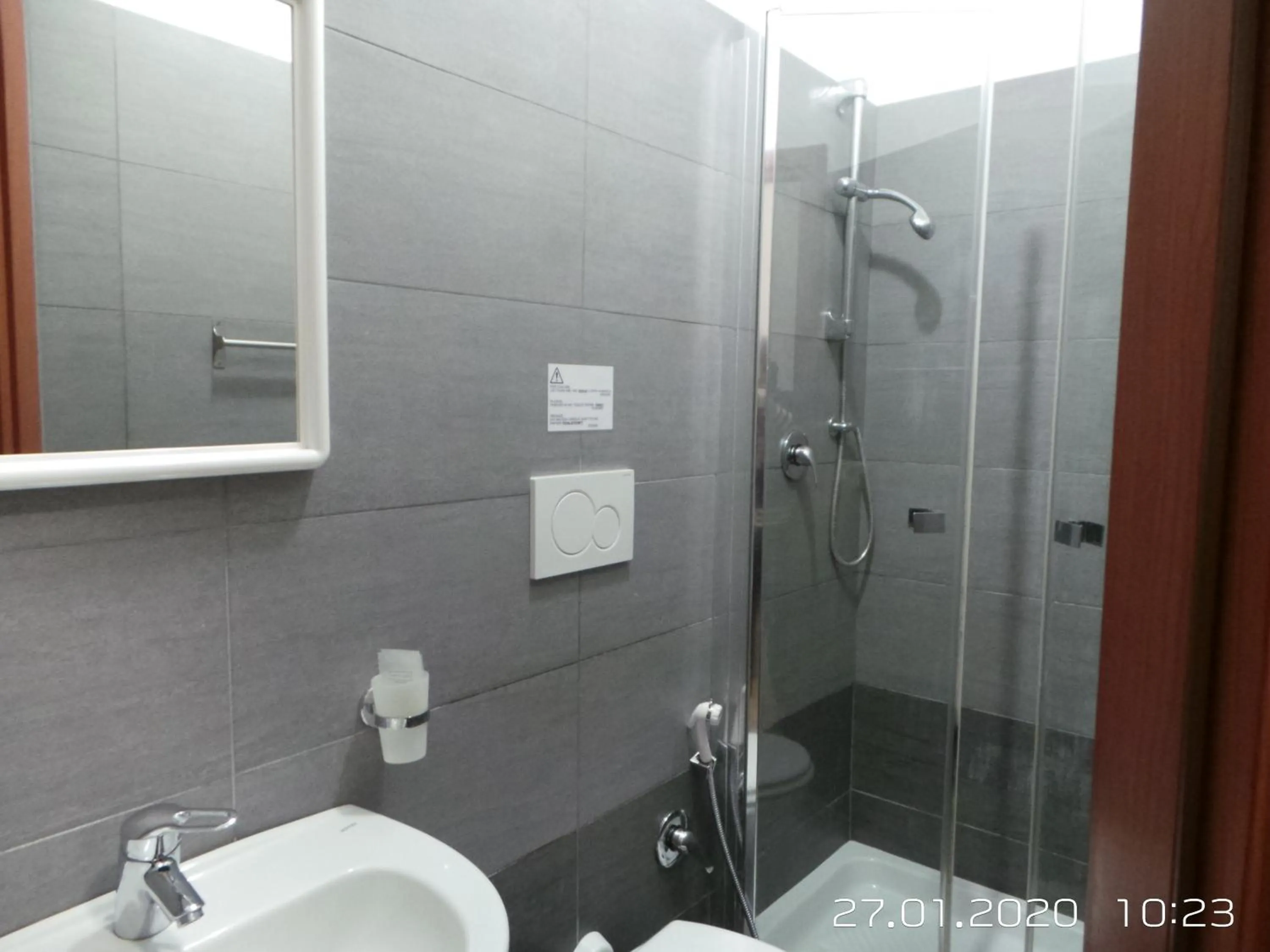 Shower in Marziah Inn