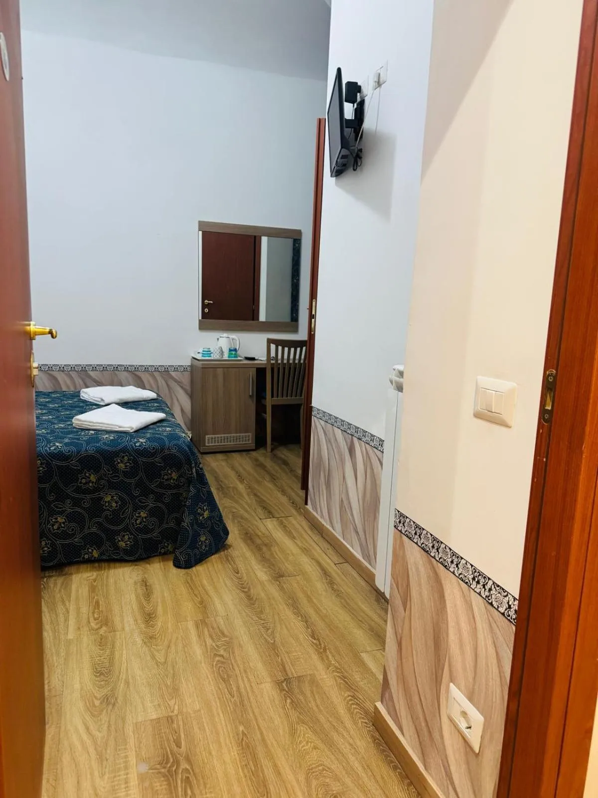 Bedroom, Bed in Marziah Inn