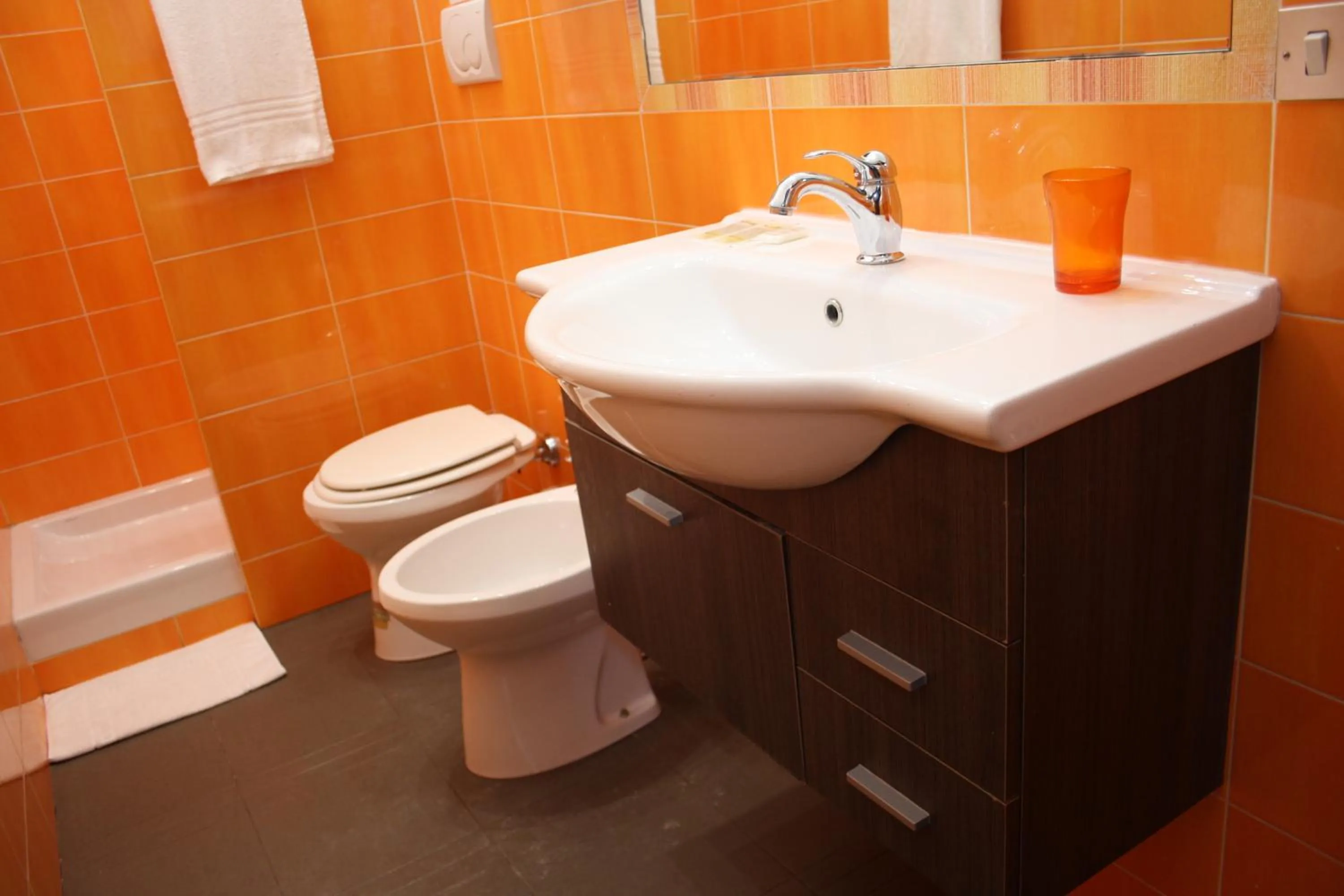 Shower in Marziah Inn