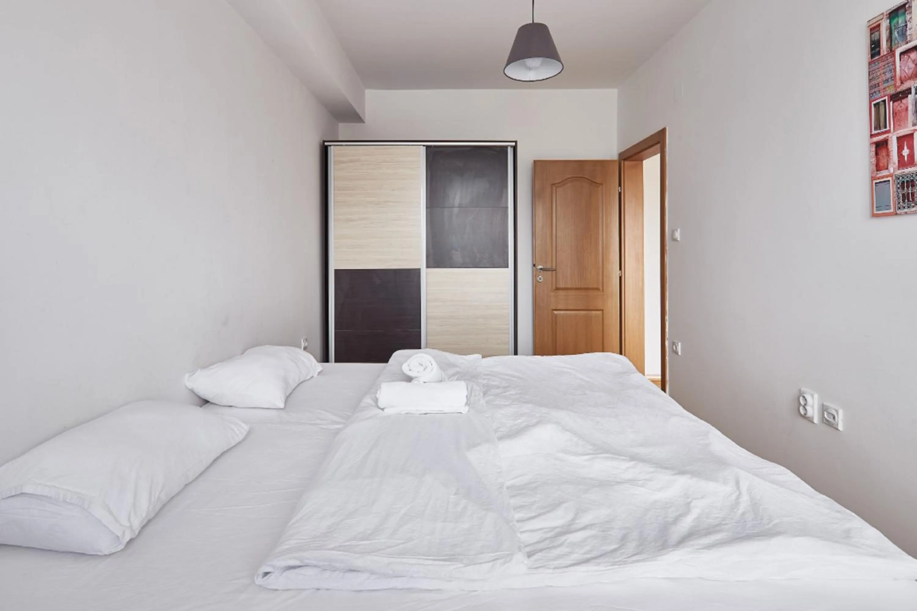 Bedroom, Bed in Smart Apartments