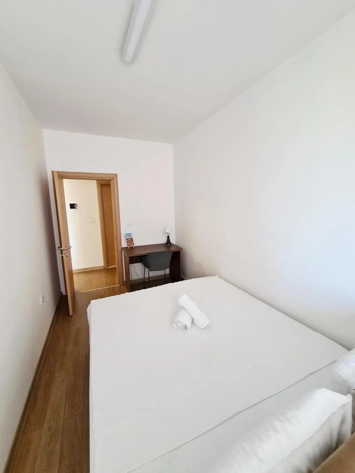 Bedroom, Bed in Smart Apartments