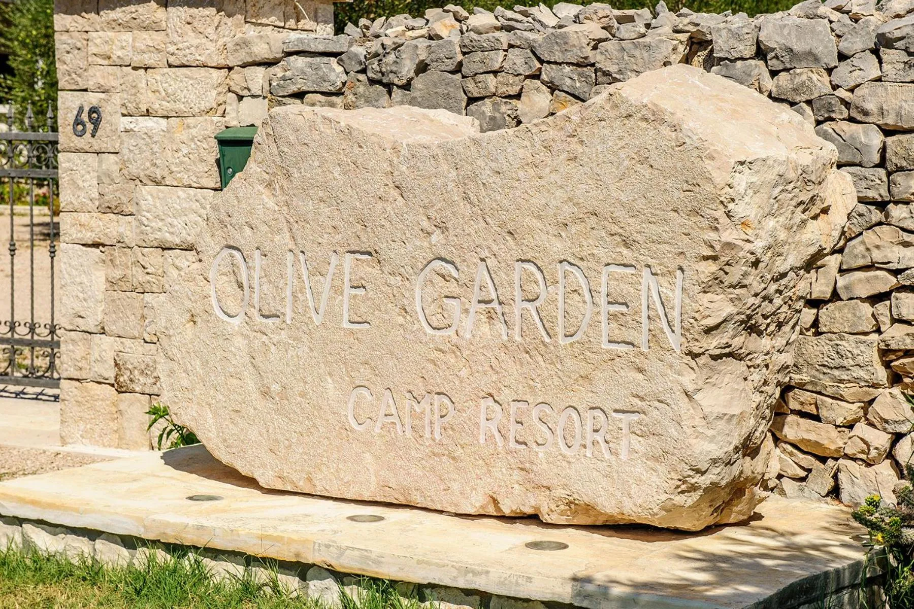 Property logo or sign in Mobile Homes Holiday Olive Garden