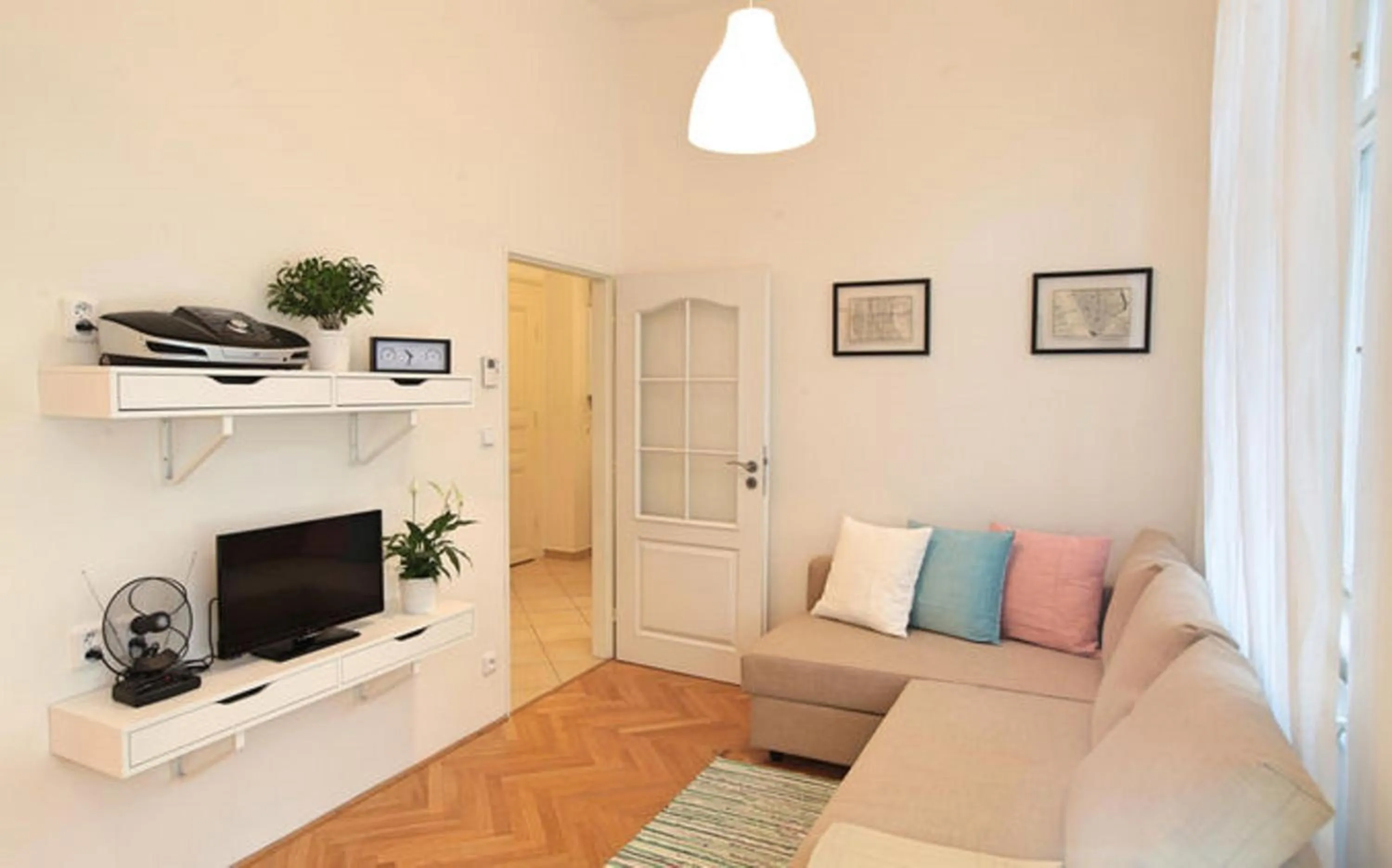 Living room in Angel City Aparthotel