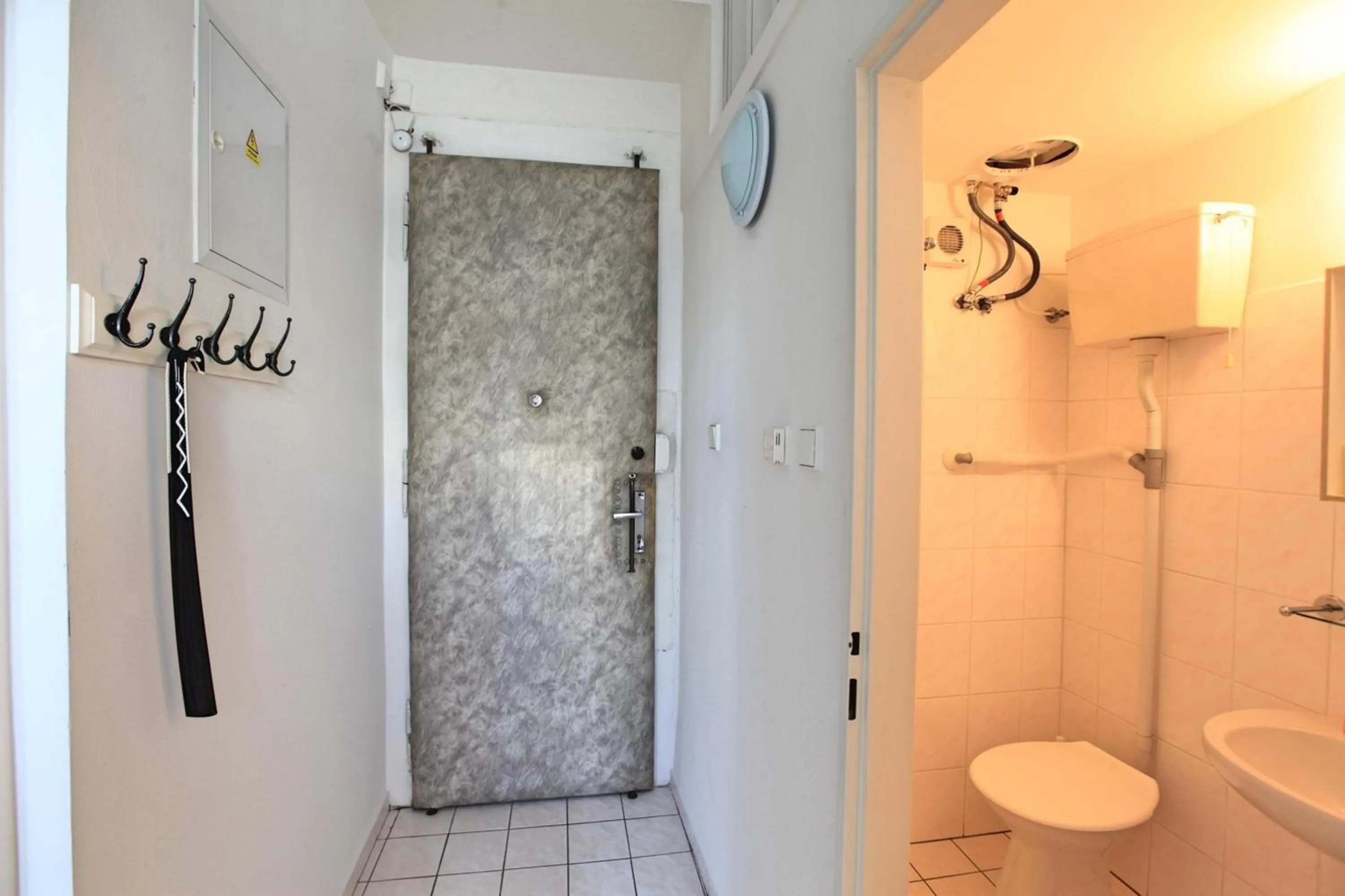 Toilet in Angel City Aparthotel