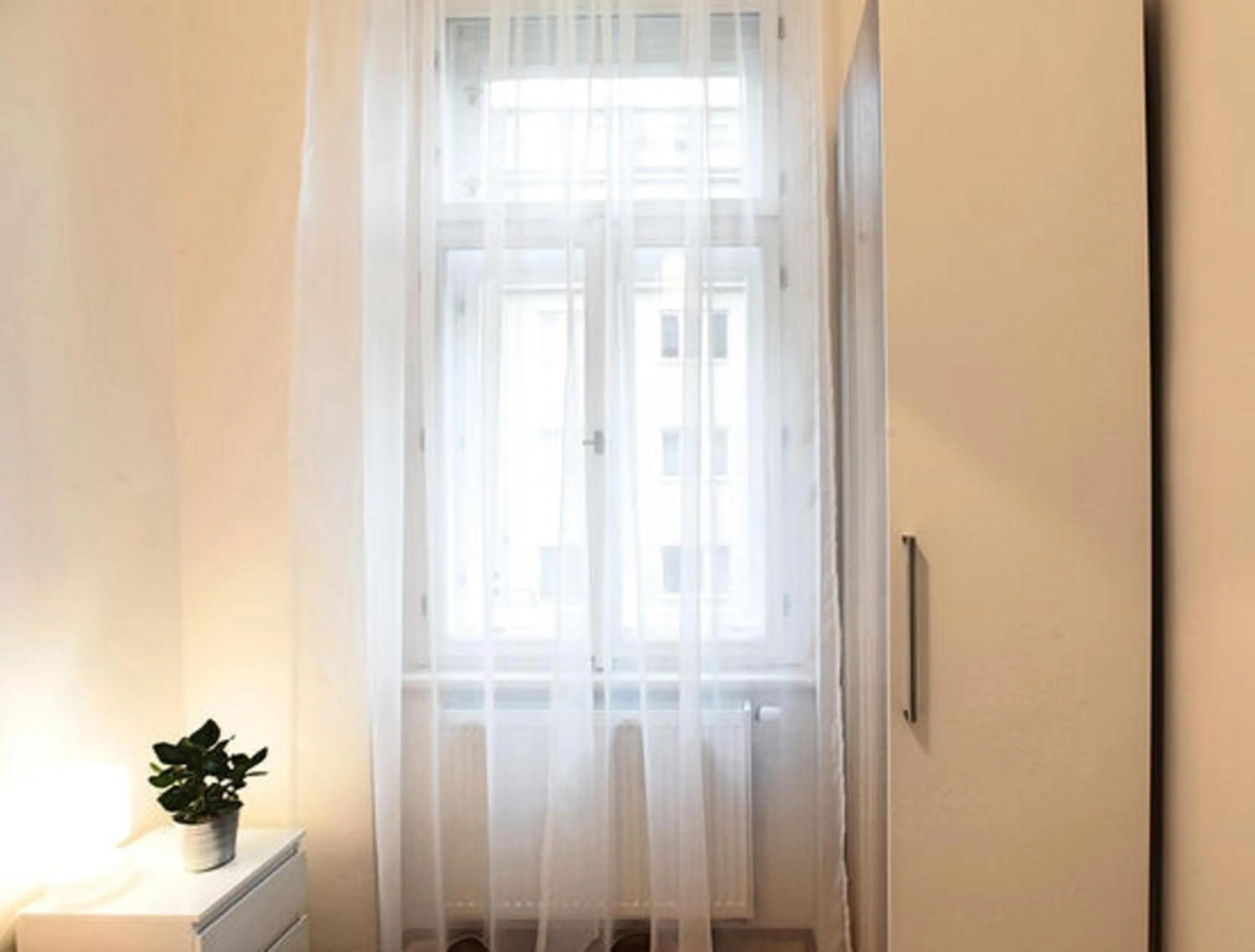 Angel City Aparthotel