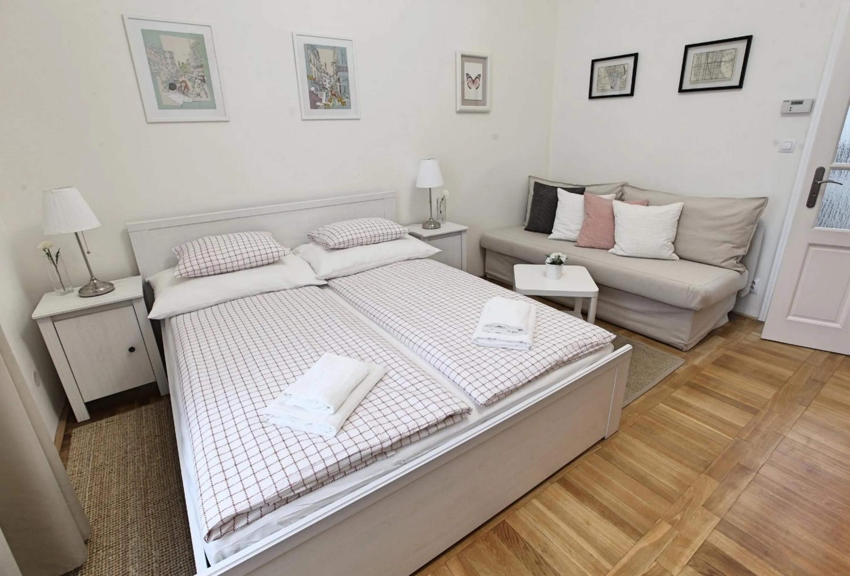 Bedroom, Bed in Angel City Aparthotel