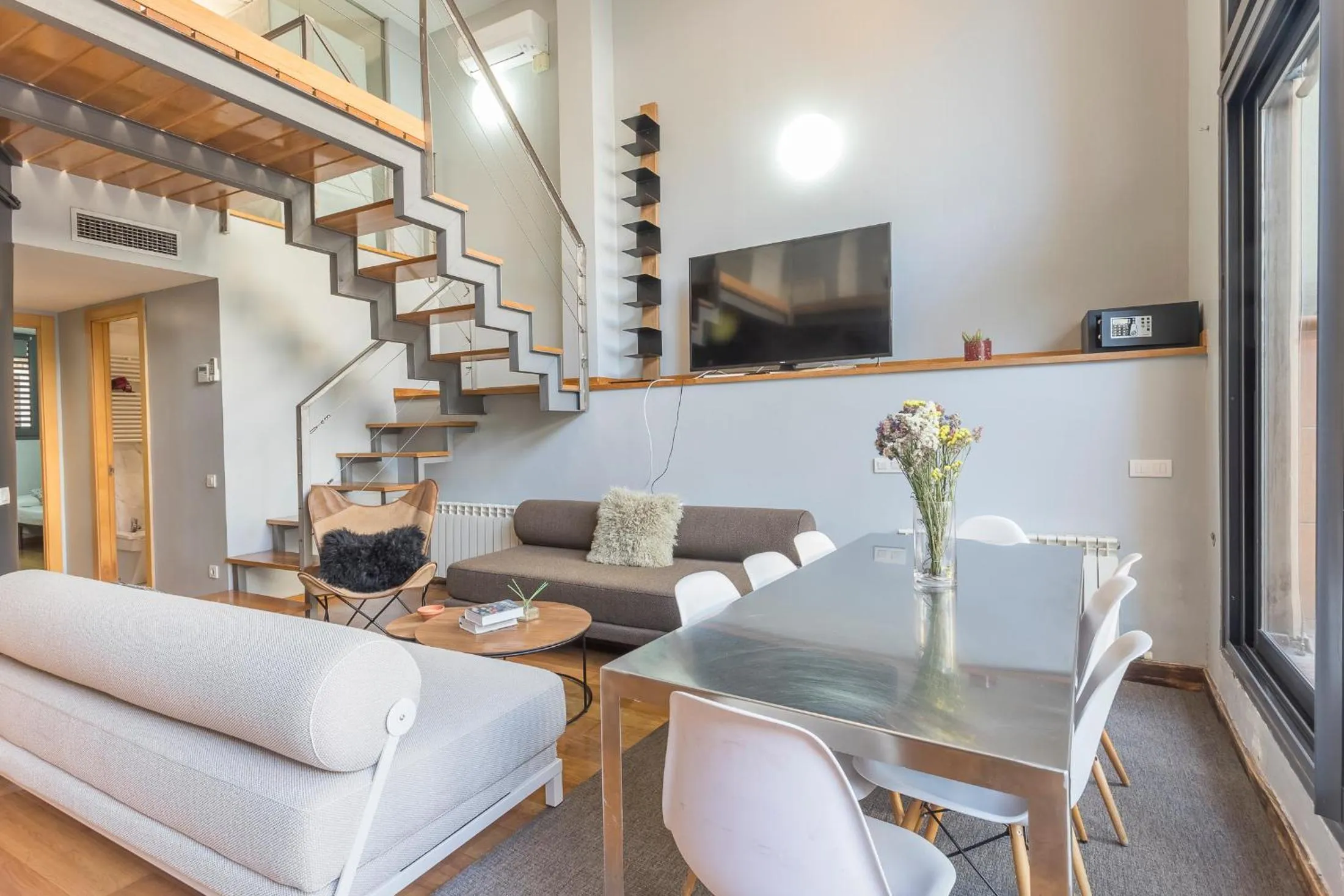 Living room in My Space Barcelona Gracia Pool Terrace