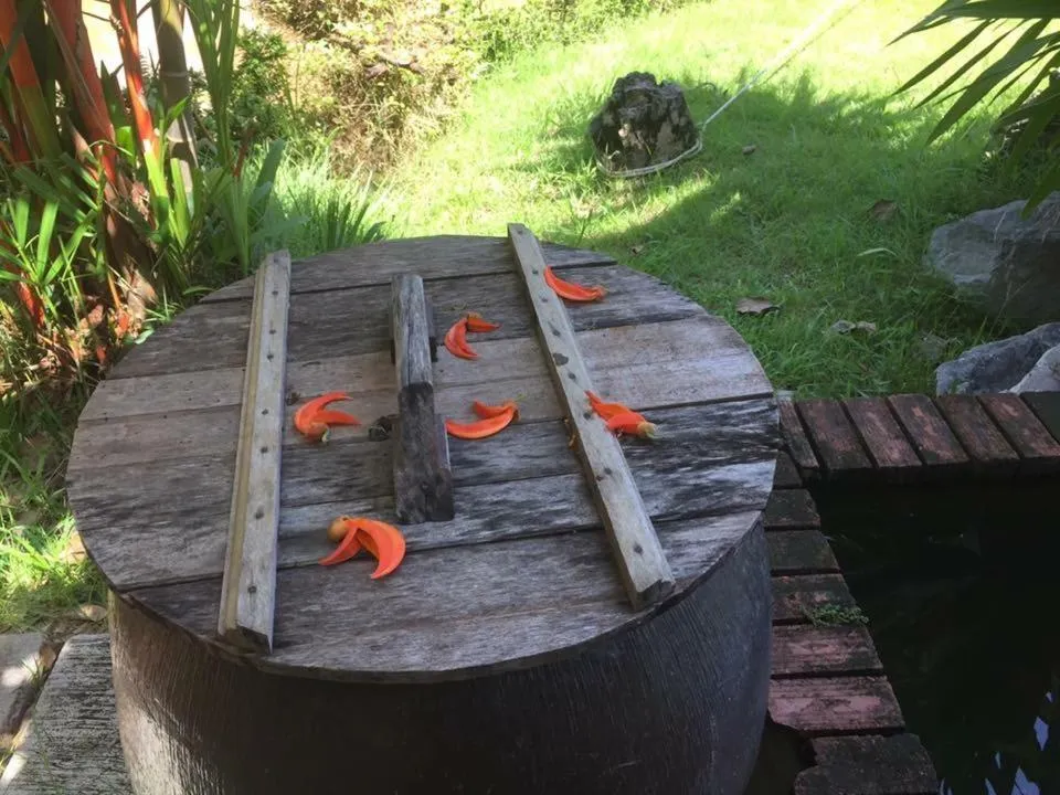 Decorative detail in Ruean Thai Nai Bang by PANSAK Resort