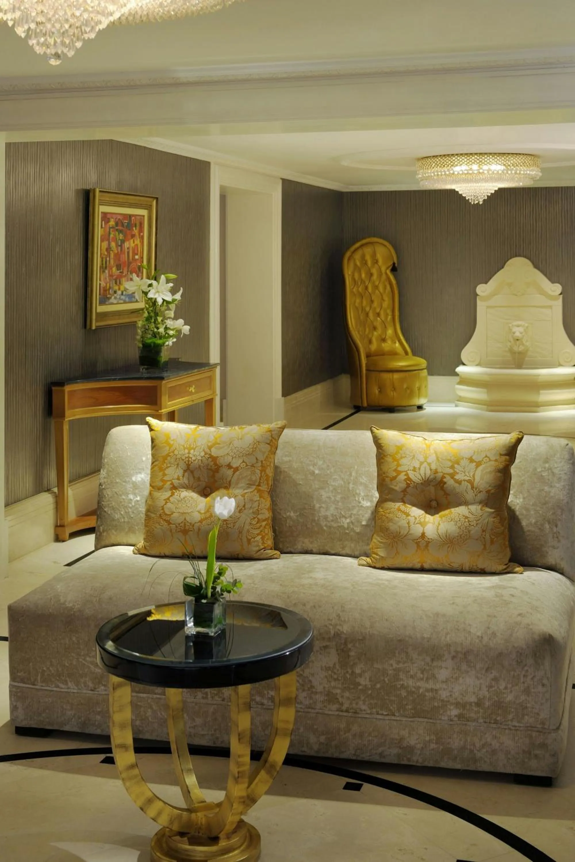 Bedroom in Cairo Marriott Hotel