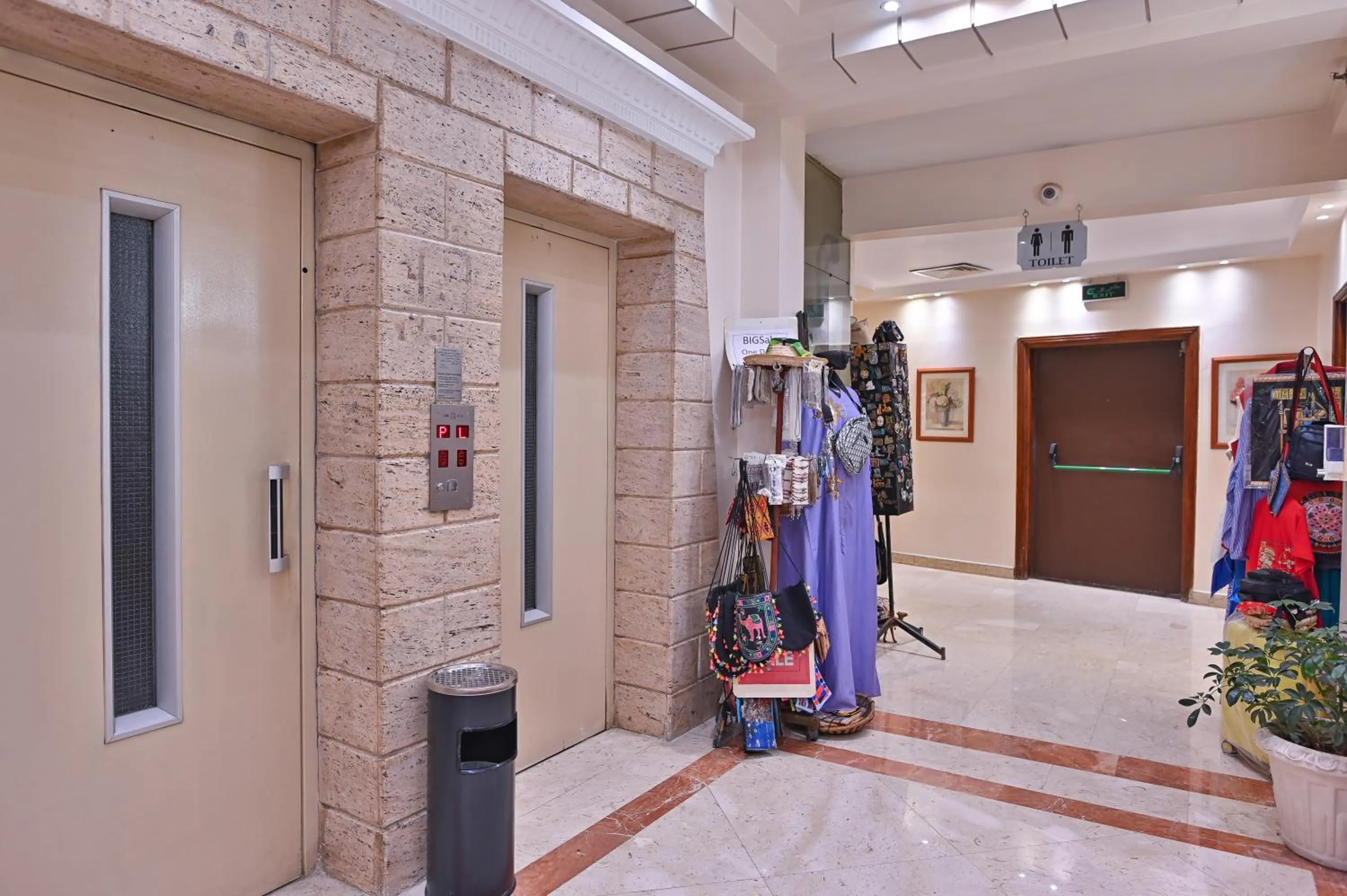 elevator in Swiss Inn Nile Hotel