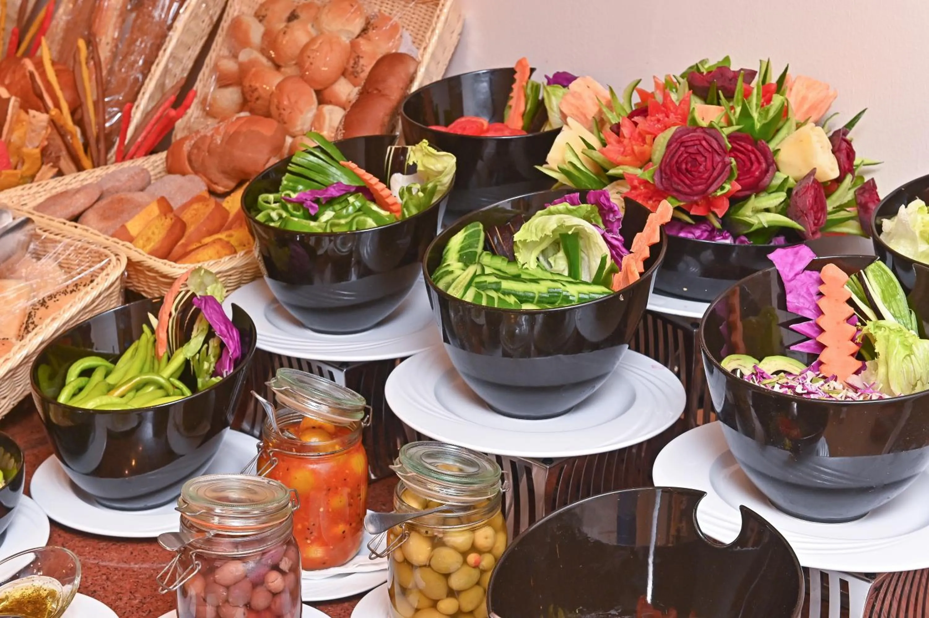 Restaurant/places to eat in Swiss Inn Nile Hotel