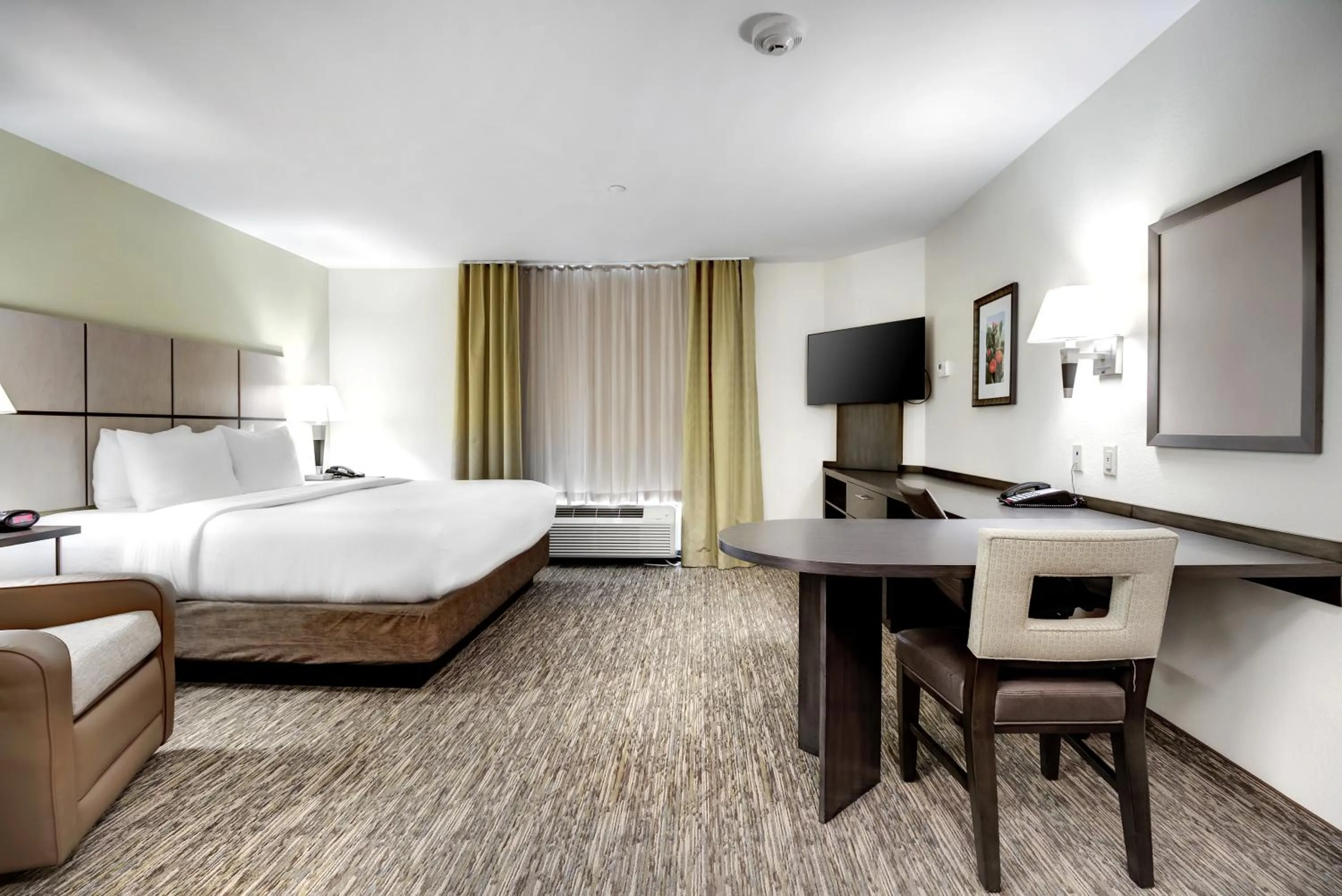 Bedroom, Bed in Candlewood Suites Waco by IHG