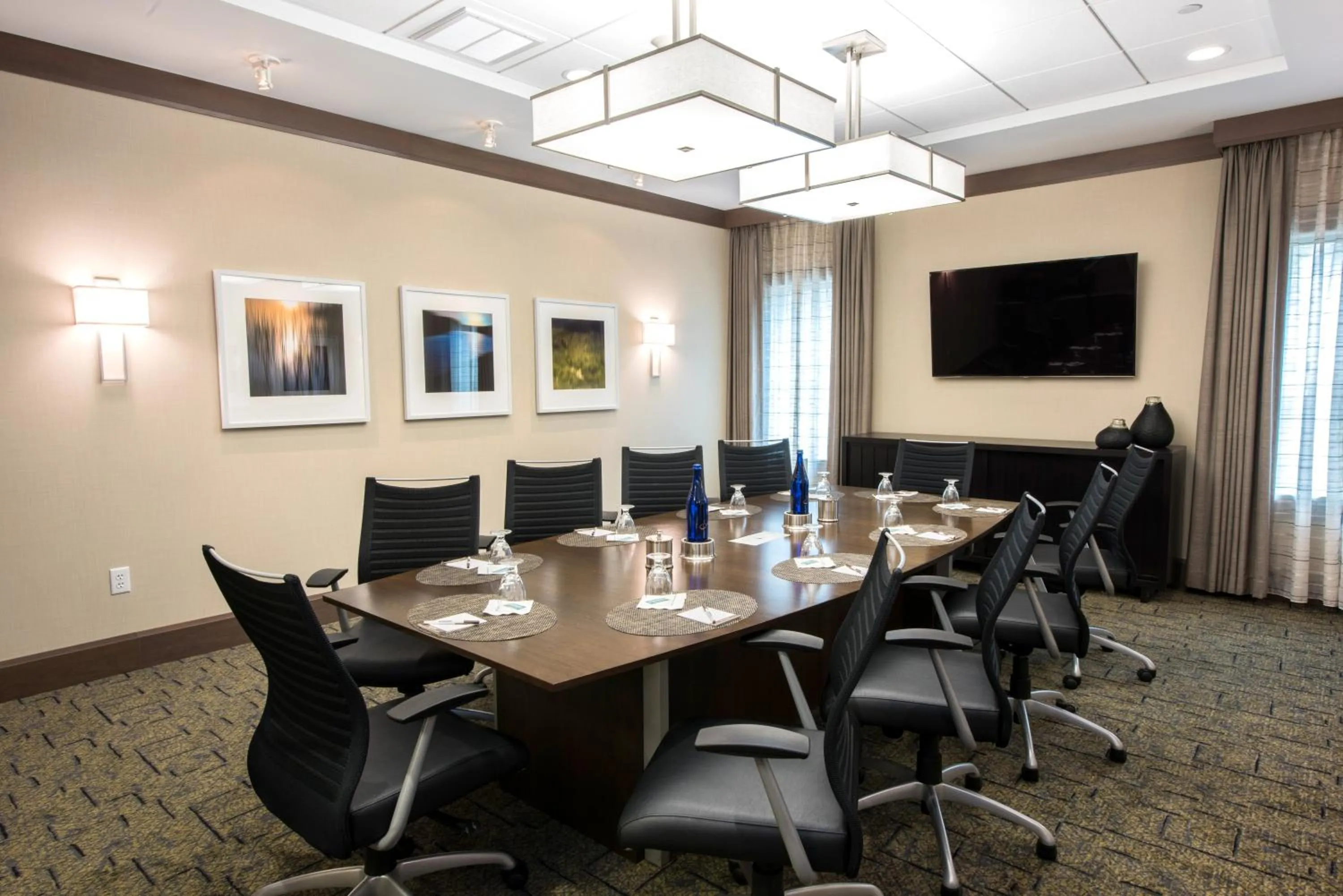 Meeting/conference room in Staybridge Suites Albany Wolf Rd-Colonie Center by IHG