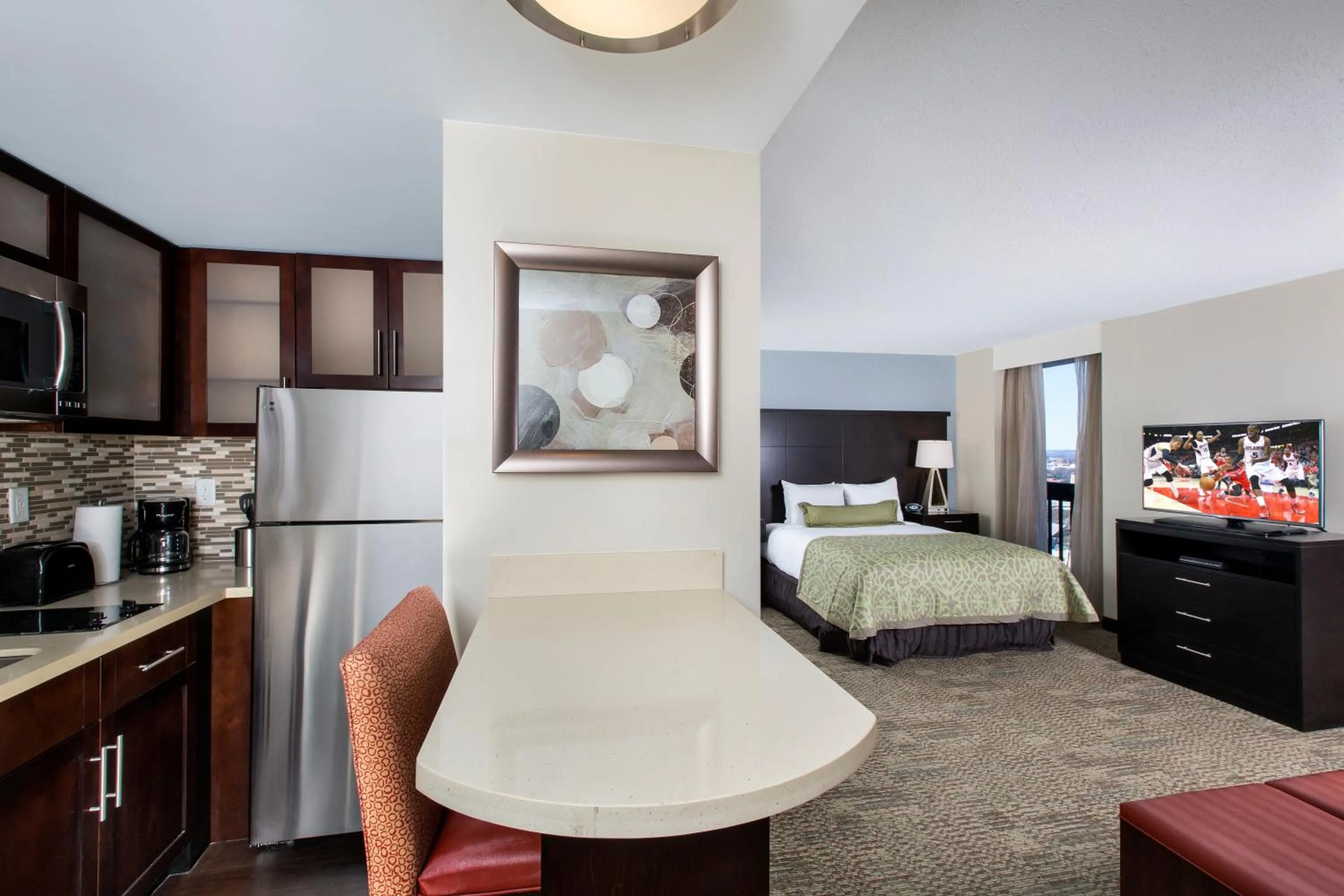Photo of the whole room, Bed in Staybridge Suites Atlanta - Midtown by IHG