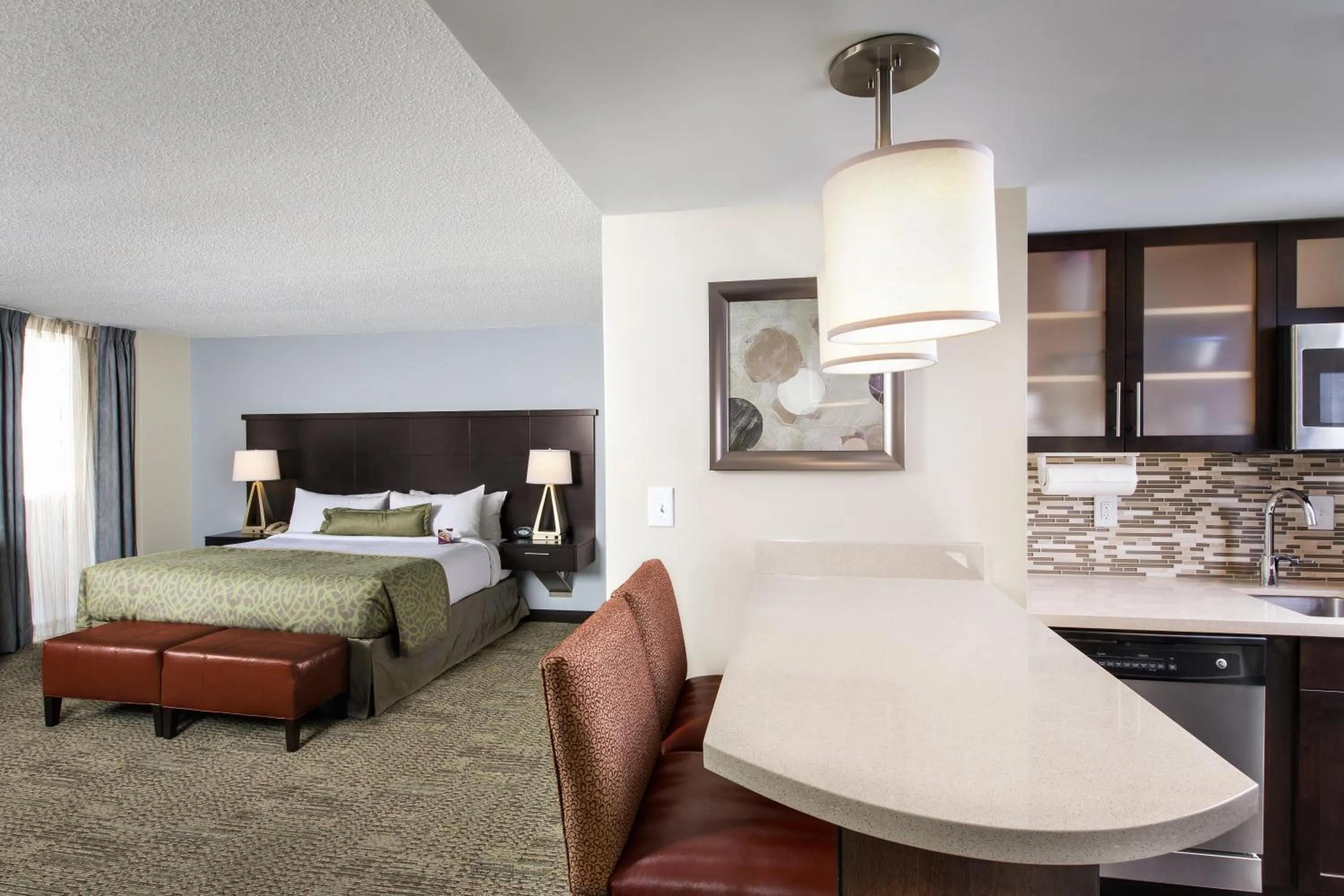Photo of the whole room, Bed in Staybridge Suites Atlanta - Midtown by IHG