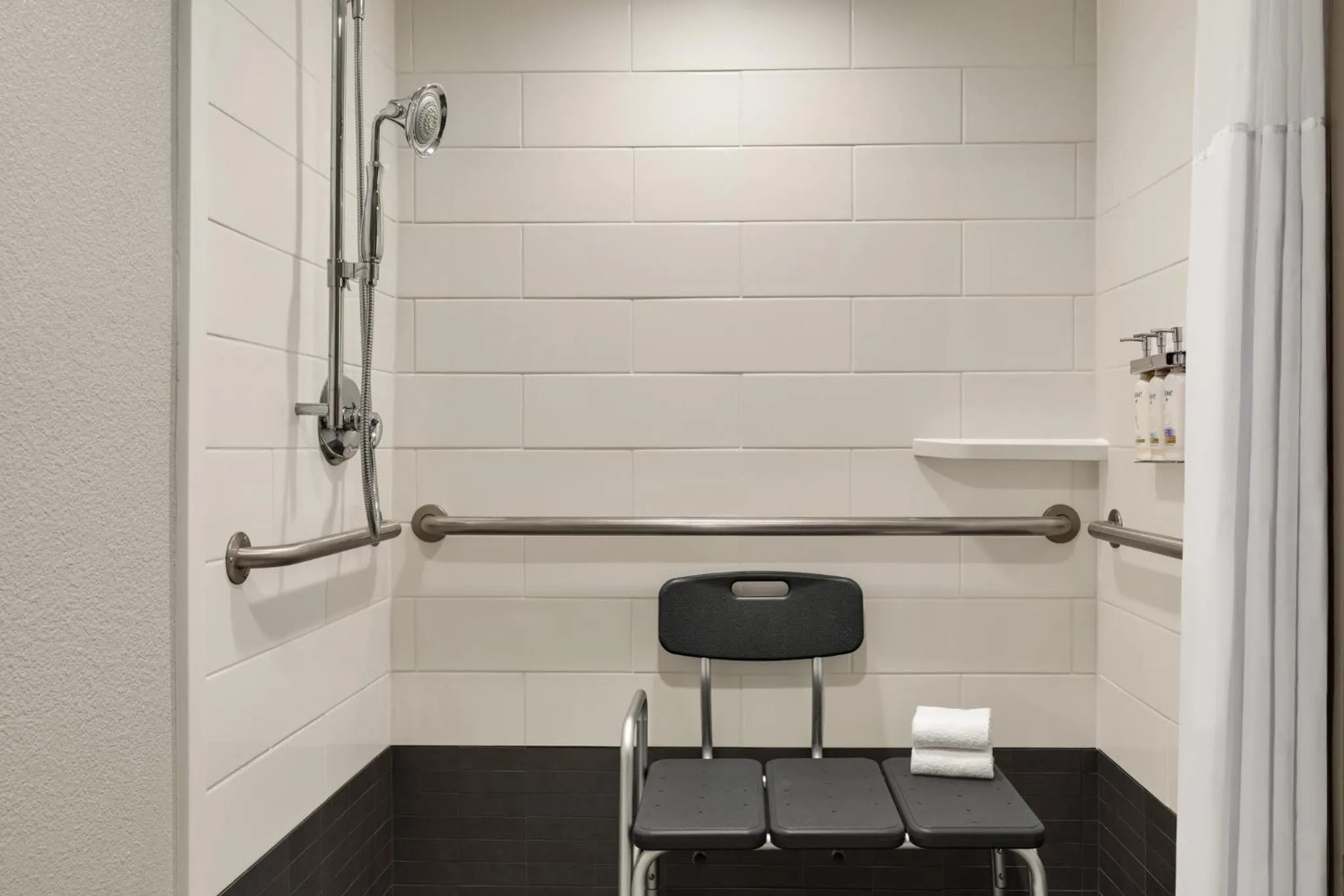 Photo of the whole room in Holiday Inn Express - Atlanta-Kennesaw by IHG