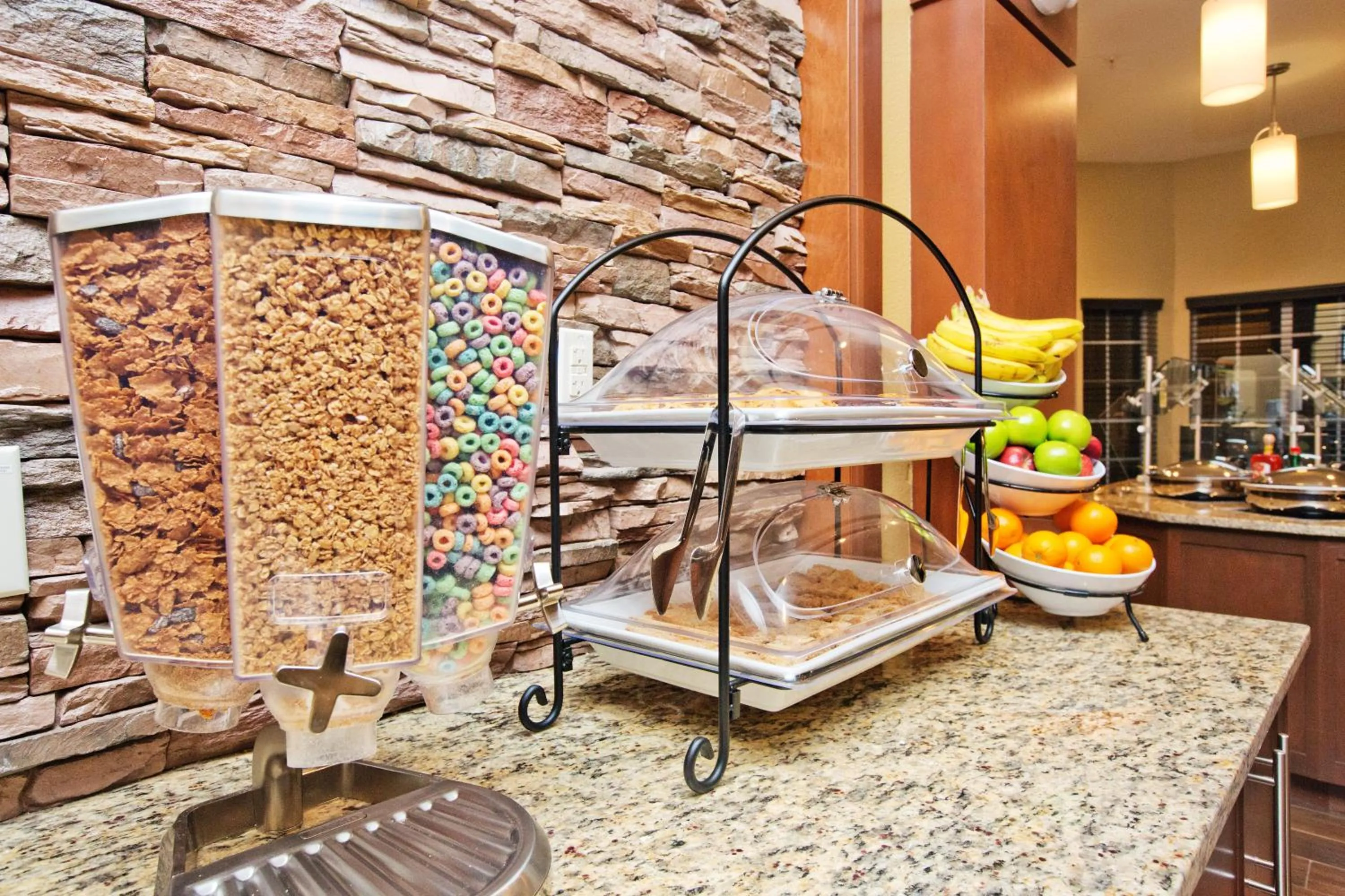 Breakfast in Staybridge Suites Austin South Interstate Hwy 35 by IHG