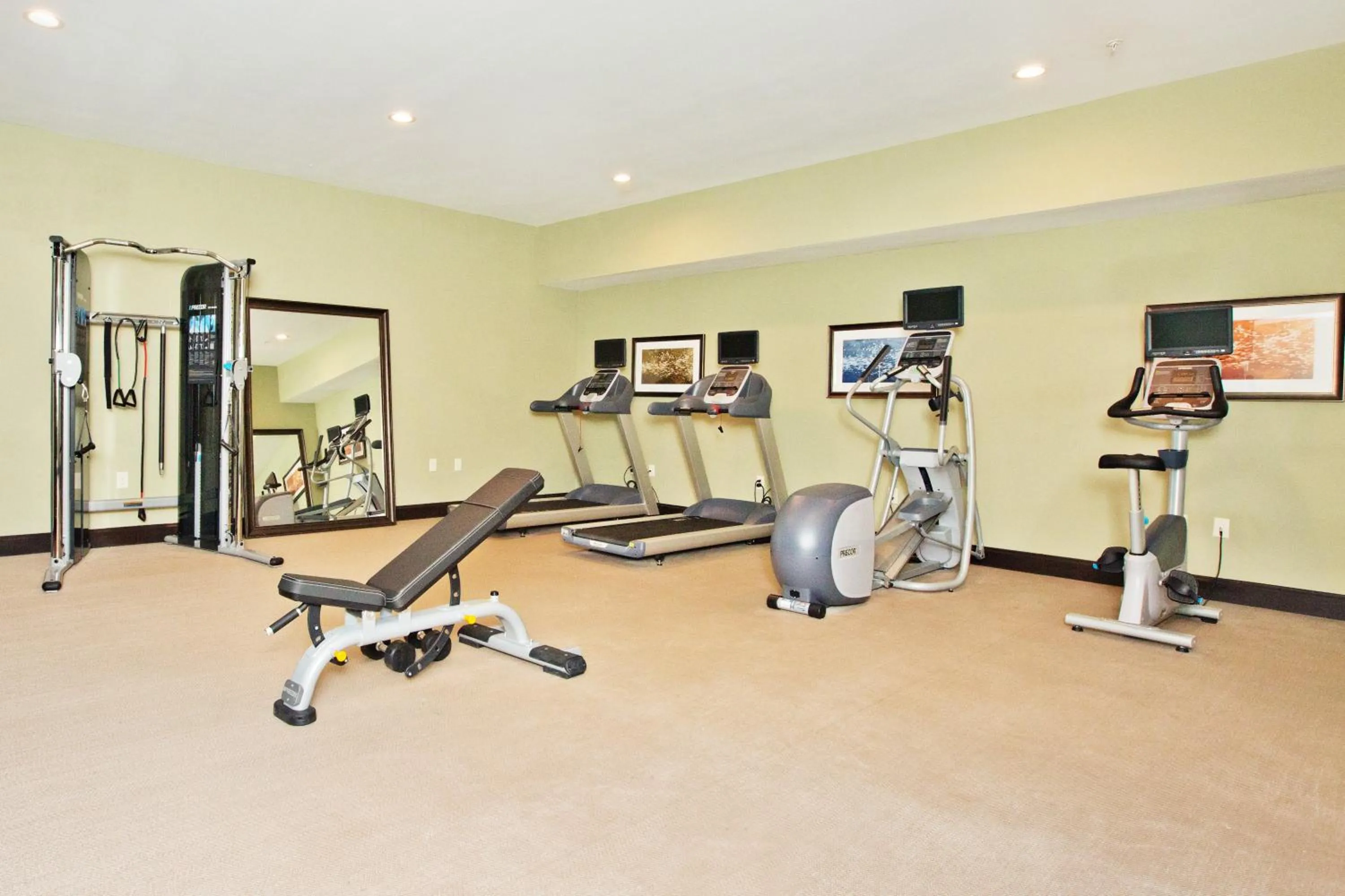 Fitness centre/facilities in Staybridge Suites Austin South Interstate Hwy 35 by IHG