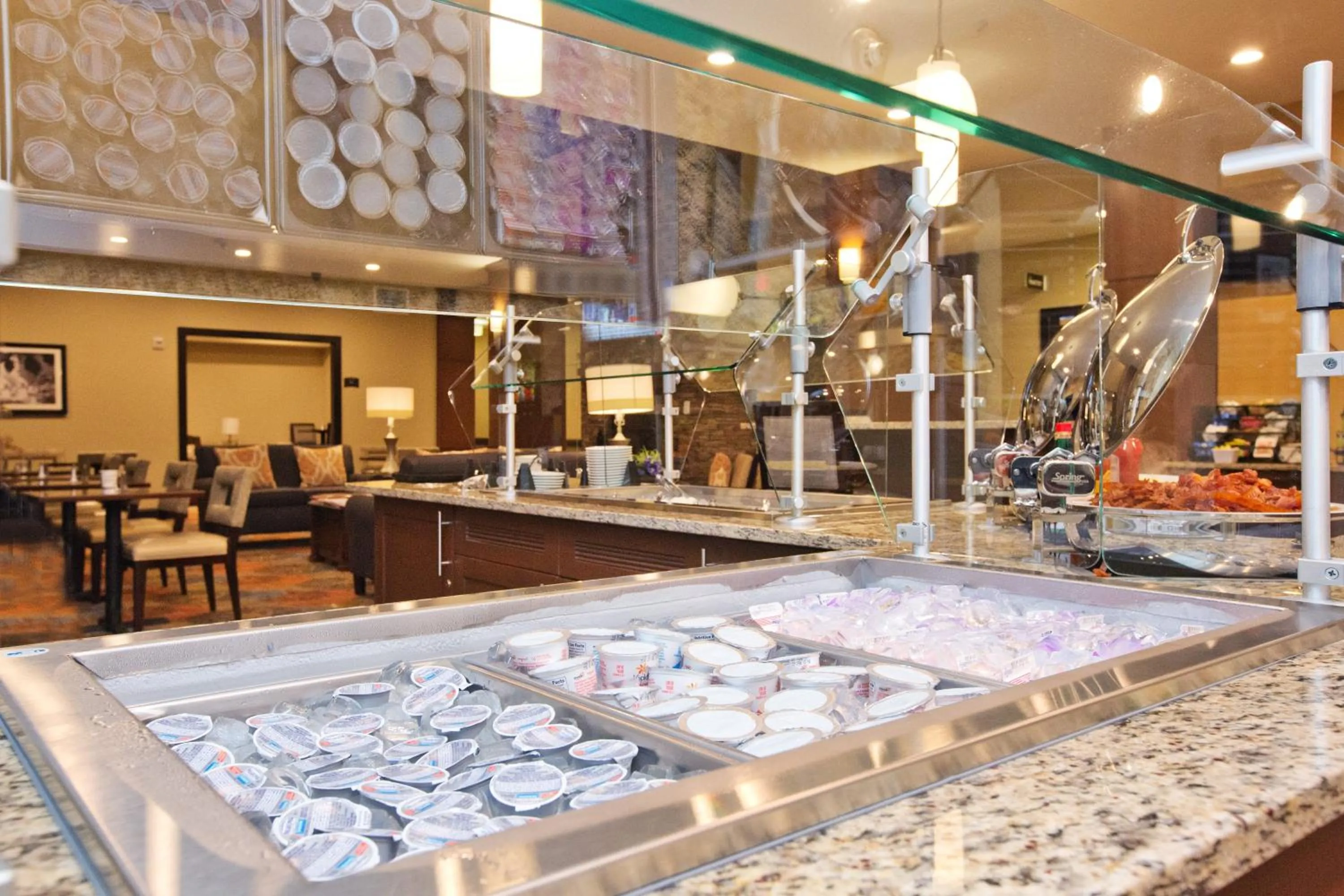 Breakfast in Staybridge Suites Austin South Interstate Hwy 35 by IHG