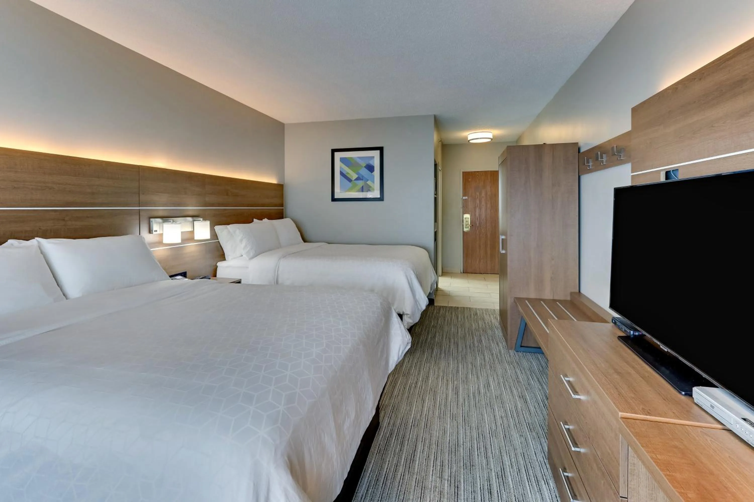 Photo of the whole room, Bed in Holiday Inn Express & Suites Bad Axe by IHG