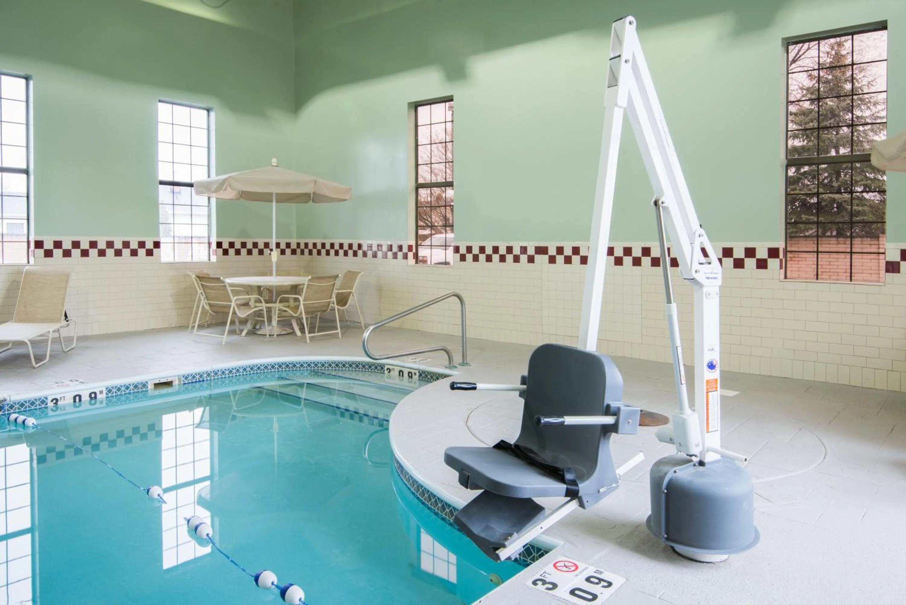 Swimming pool in Holiday Inn Express Cleveland Airport - Brook Park by IHG