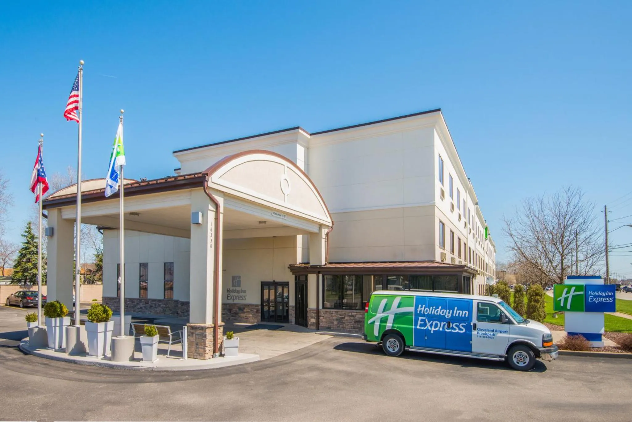 Property building in Holiday Inn Express Cleveland Airport - Brook Park by IHG