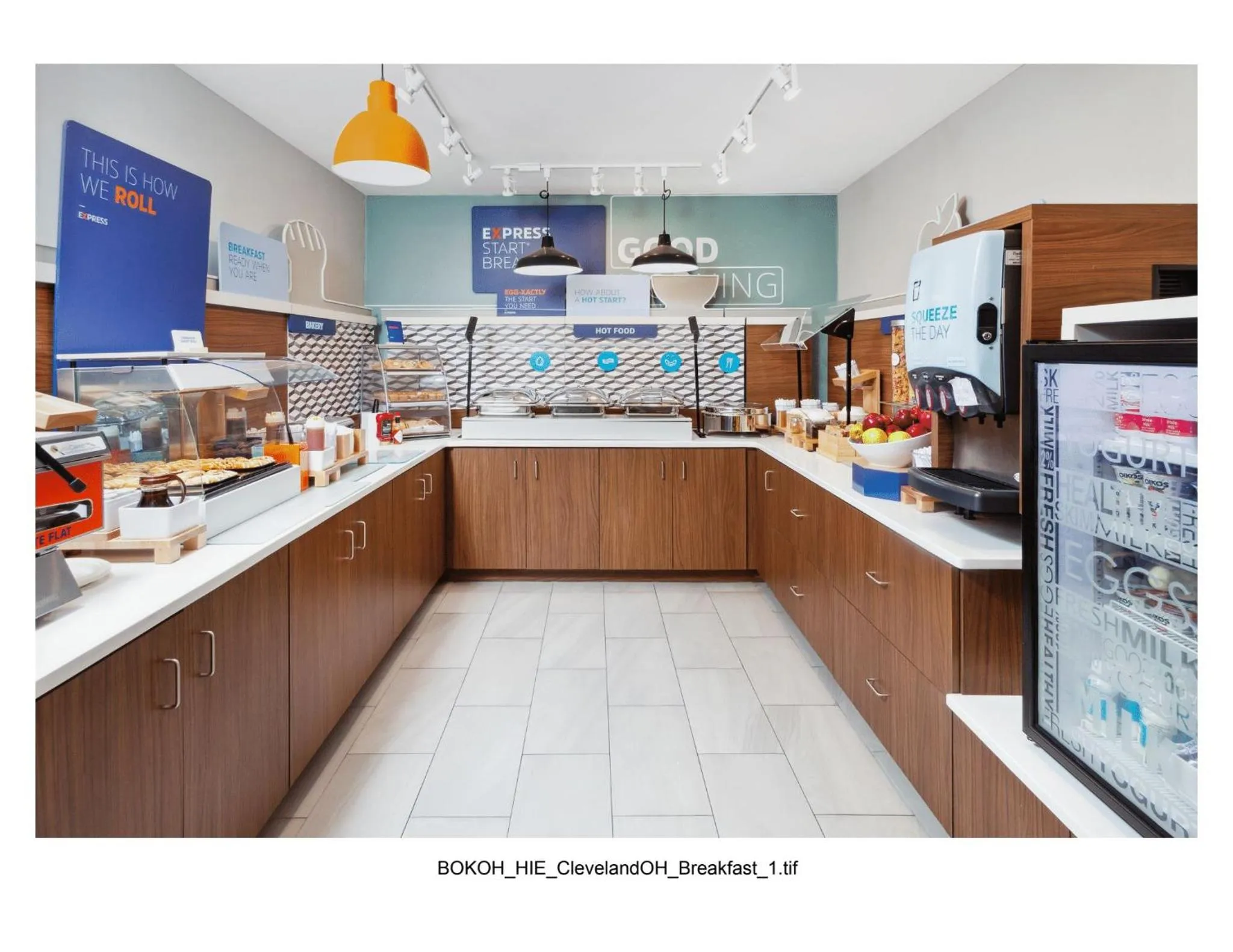 Food and drinks in Holiday Inn Express Cleveland Airport - Brook Park by IHG