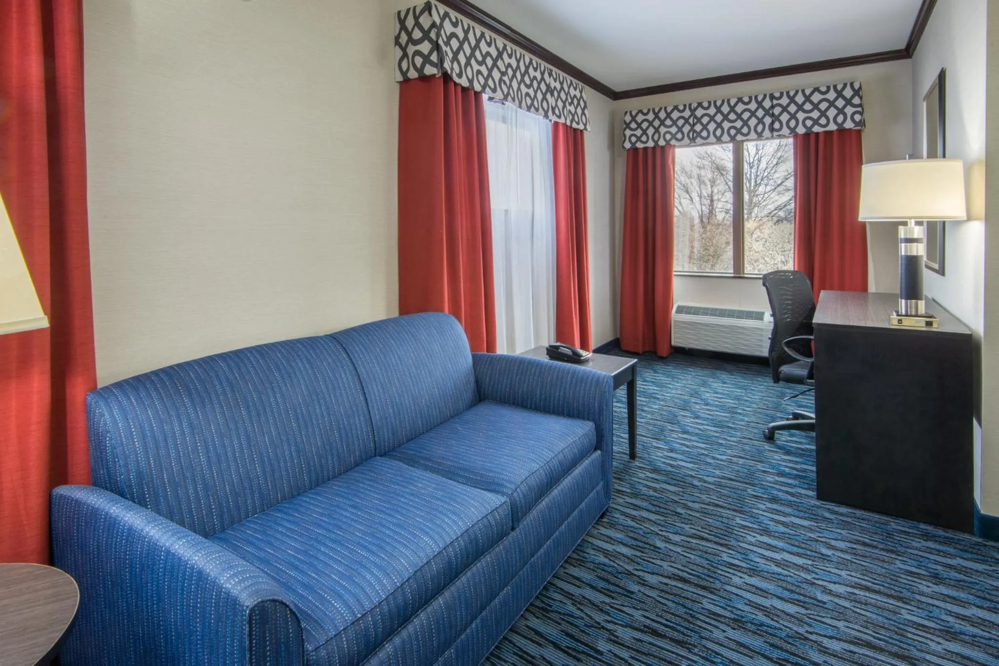 Holiday Inn Express Cleveland Airport - Brook Park by IHG