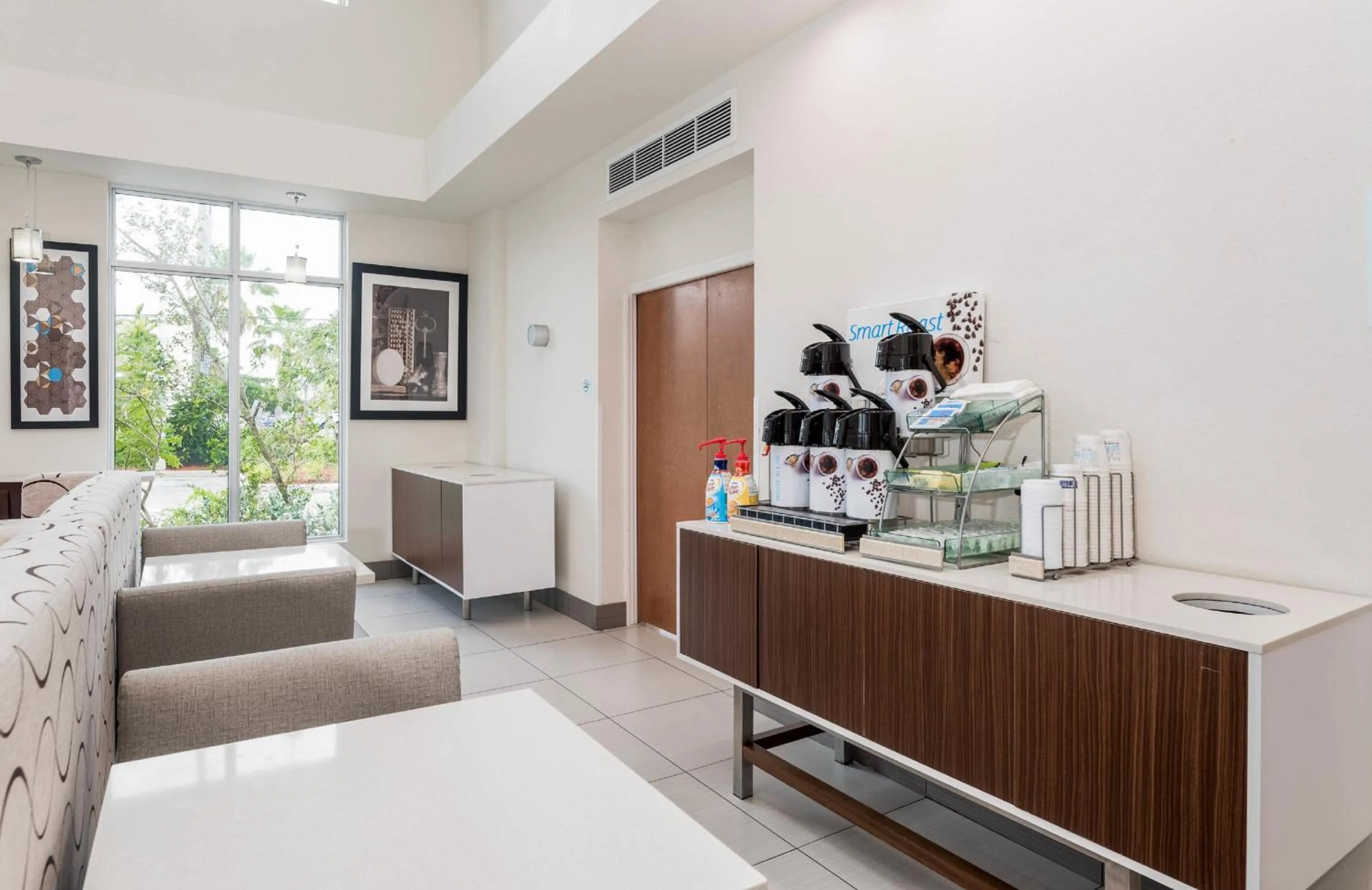 Breakfast in Holiday Inn Express & Suites Boynton Beach by IHG