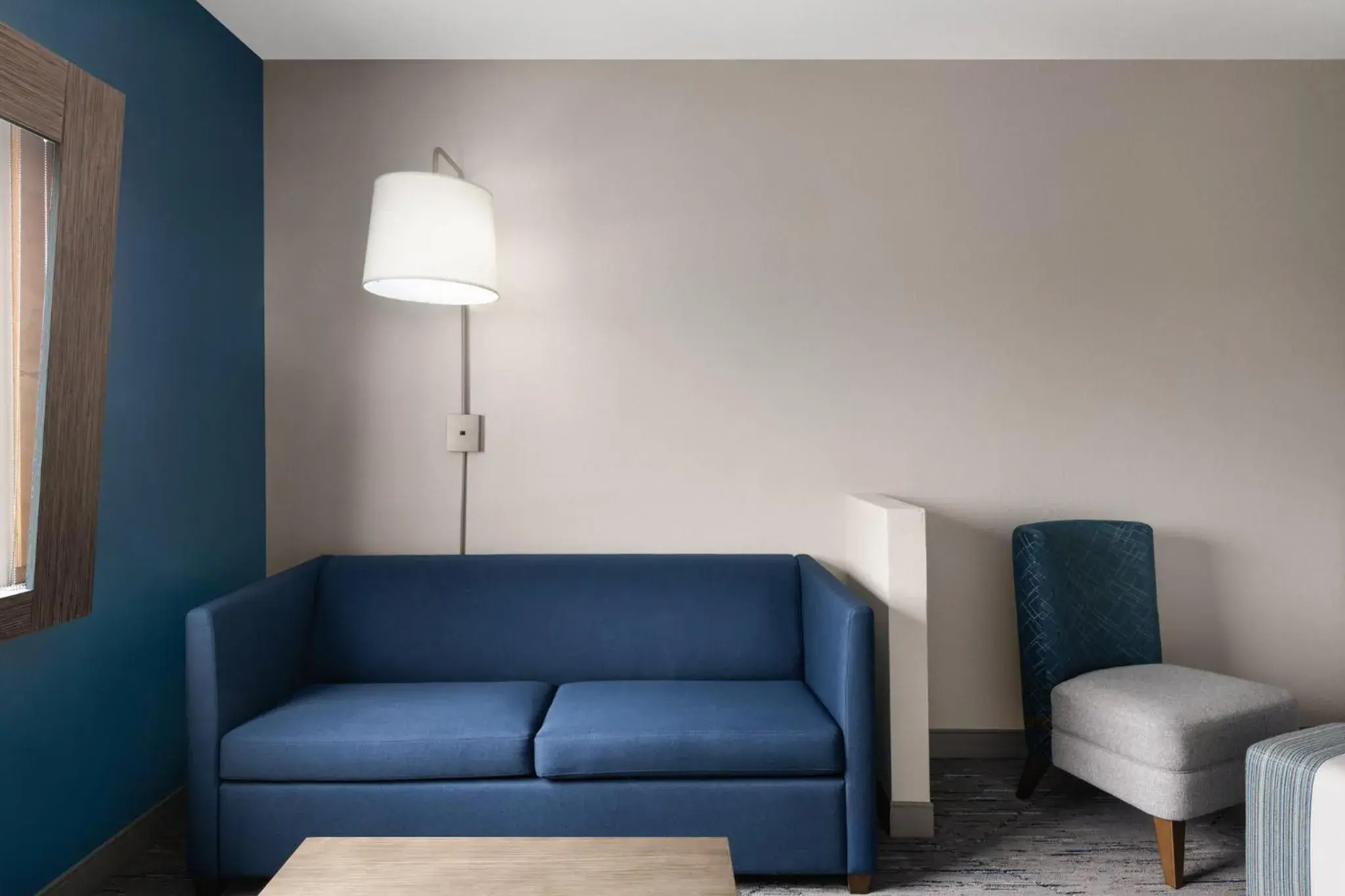 Suite - Hearing Accessible - Non-Smoking in Holiday Inn Express & Suites Boynton Beach West by IHG Suite - Hearing Accessible - Non-Smoking in Holiday Inn Express & Suites Boynton Beach West by IHG