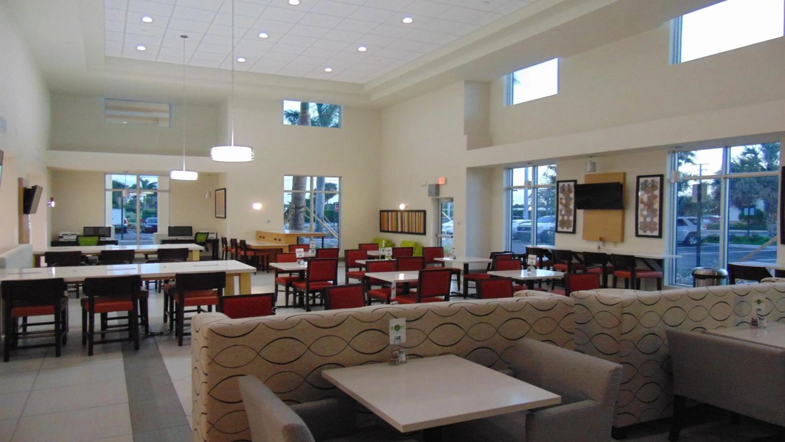 Breakfast in Holiday Inn Express & Suites Boynton Beach by IHG