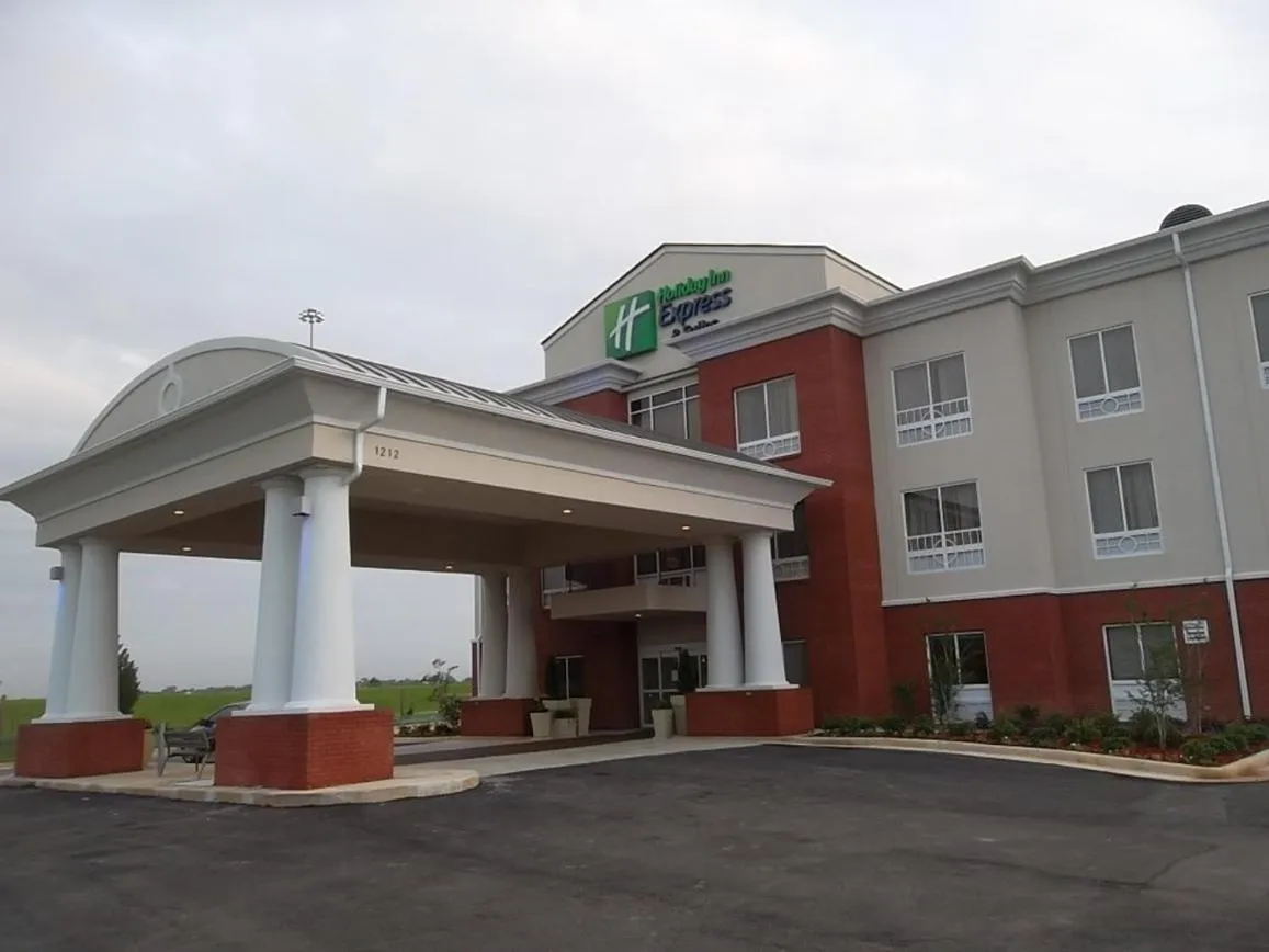 Property building in Holiday Inn Express & Suites Brookhaven by IHG