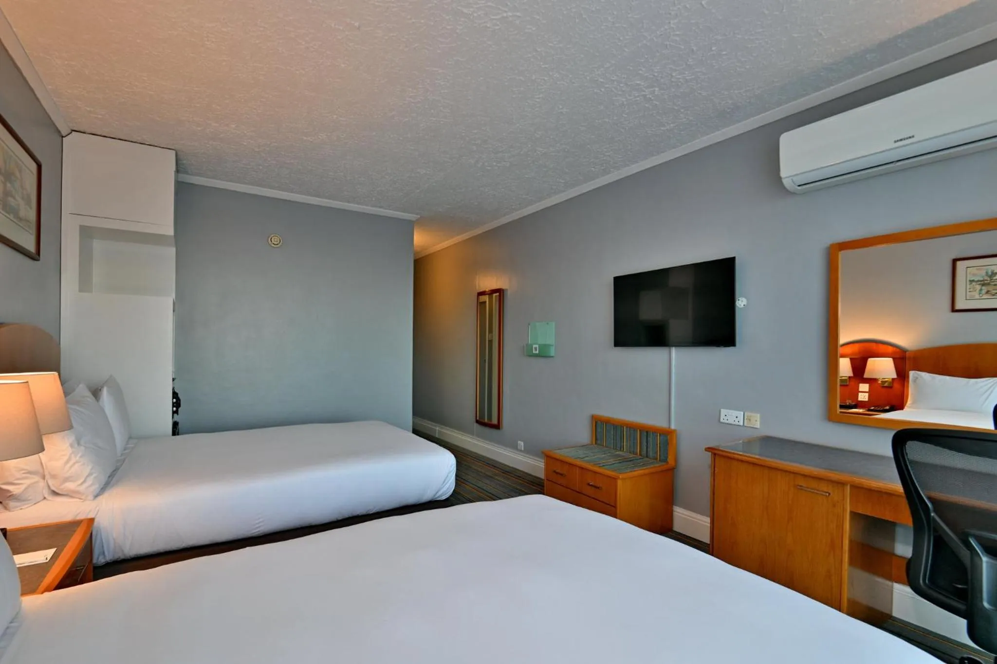 Photo of the whole room, Bed in Holiday Inn - Bulawayo by IHG