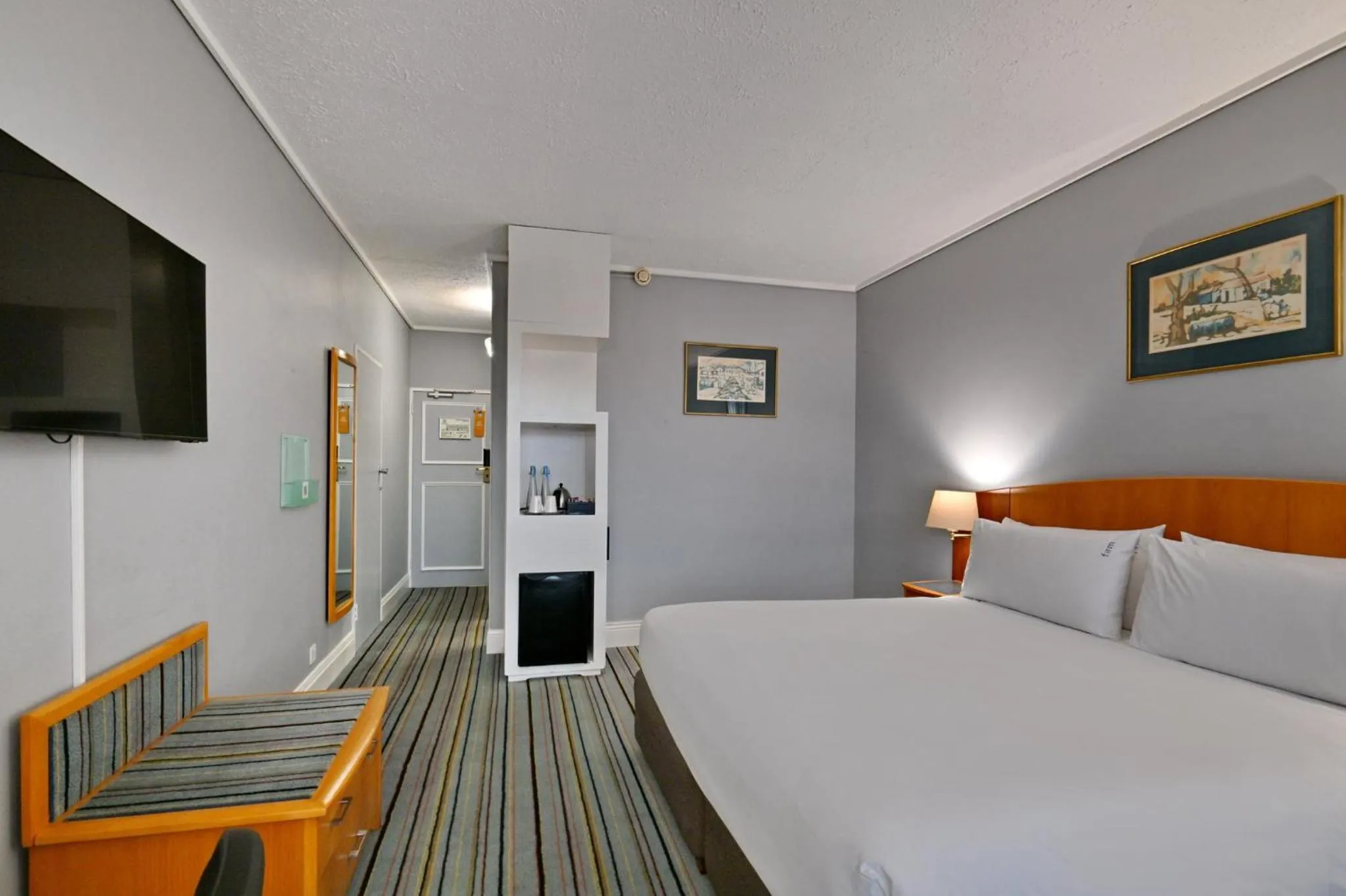 Photo of the whole room, Bed in Holiday Inn - Bulawayo by IHG