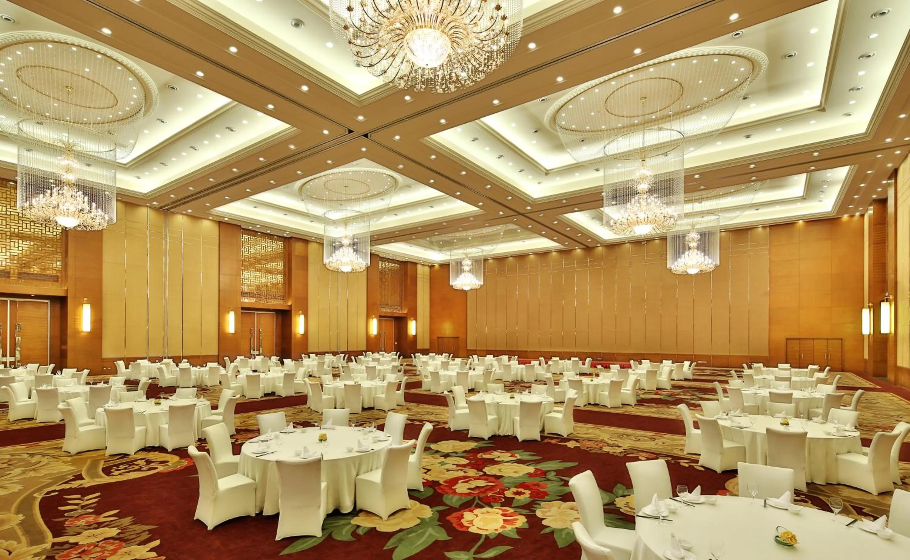 Banquet/Function facilities in InterContinental Sancha Lake by IHG