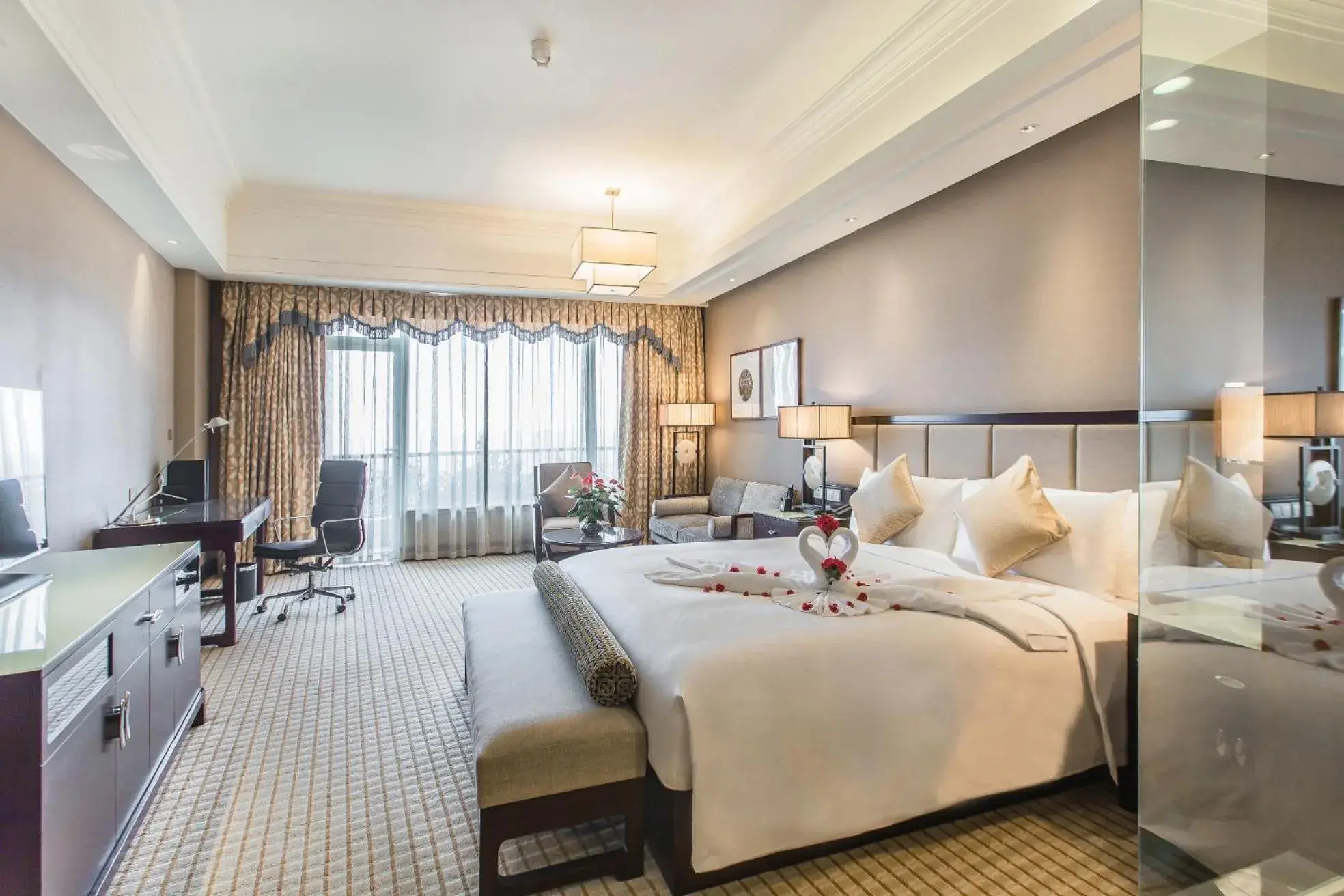 Classic King Room with Mountain View in InterContinental Sancha Lake by IHG Classic King Room with Mountain View in InterContinental Sancha Lake by IHG