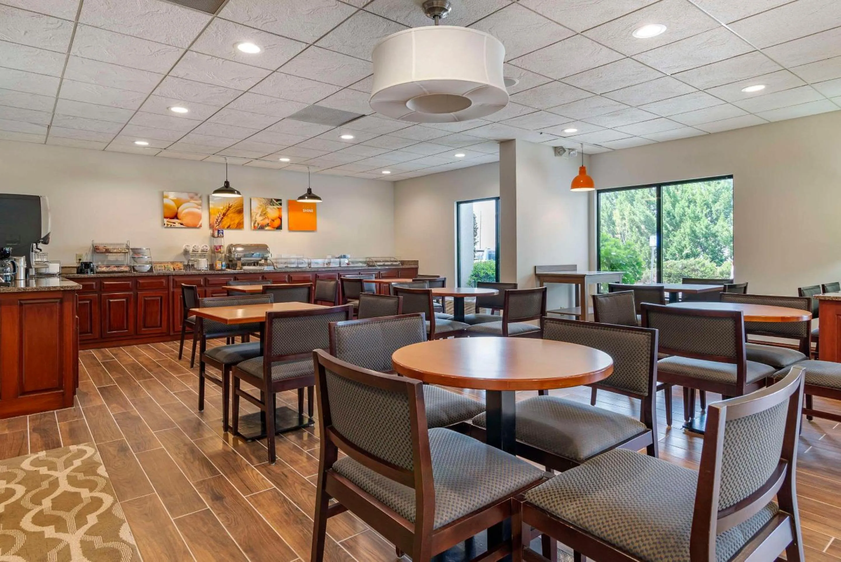 Breakfast in Comfort Inn & Suites Dahlonega University Area