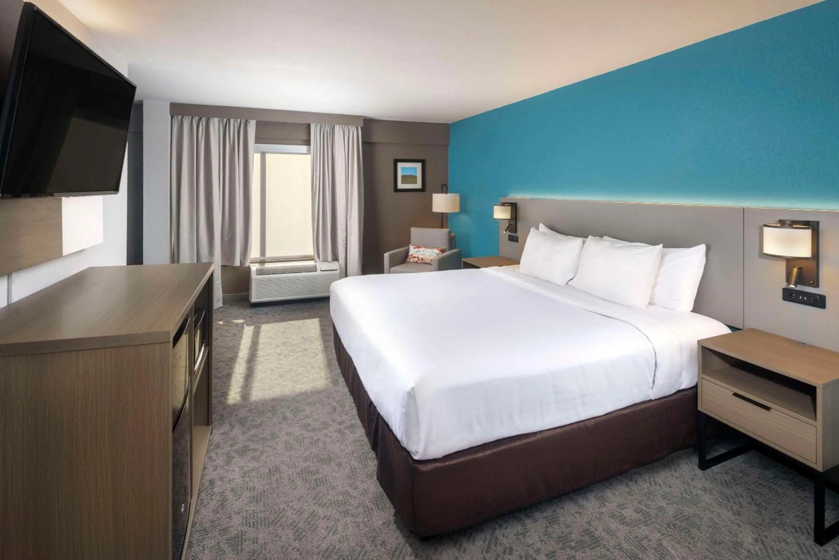 Bedroom, Bed in Comfort Inn & Suites Dahlonega University Area