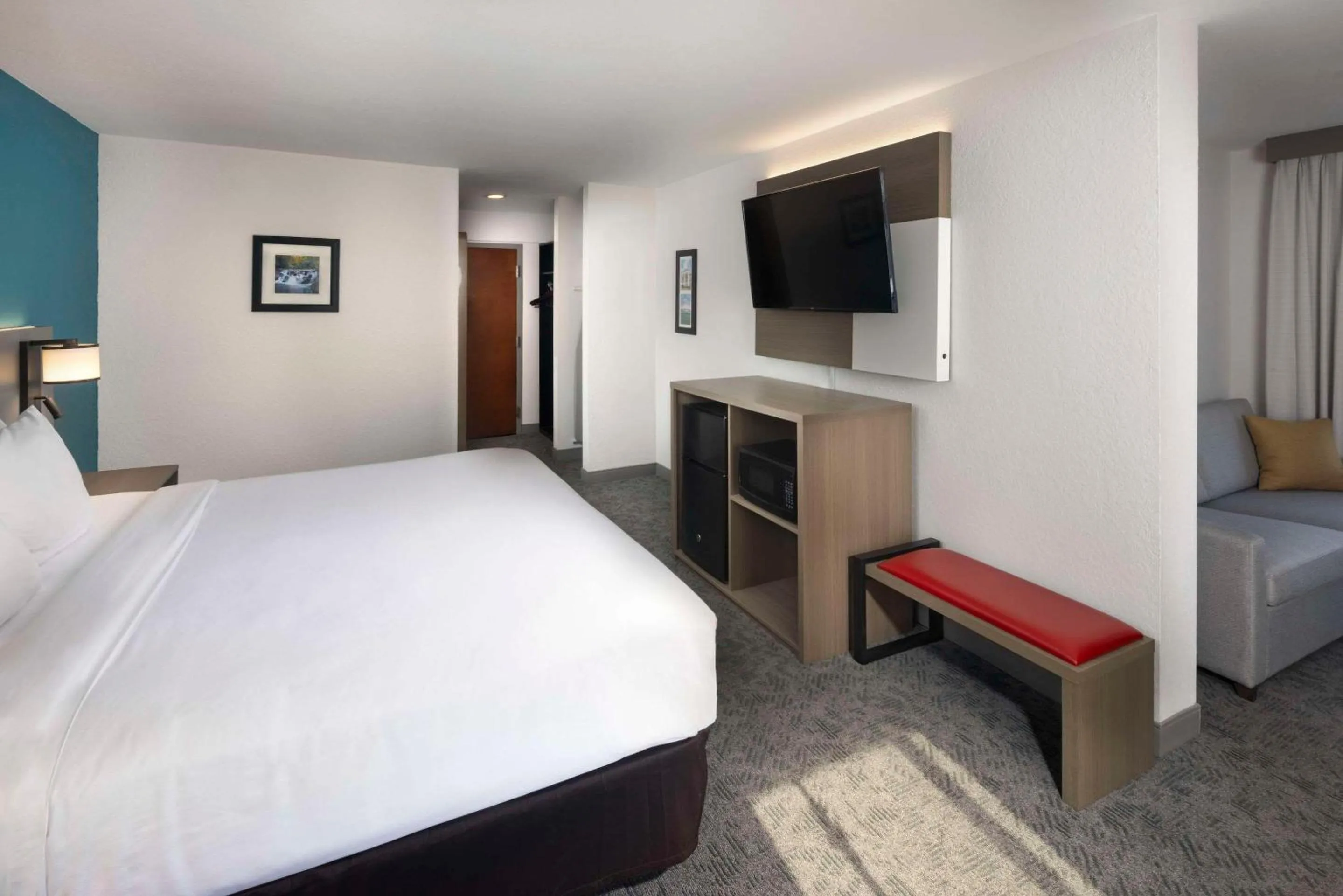 Bedroom, Bed in Comfort Inn & Suites Dahlonega University Area