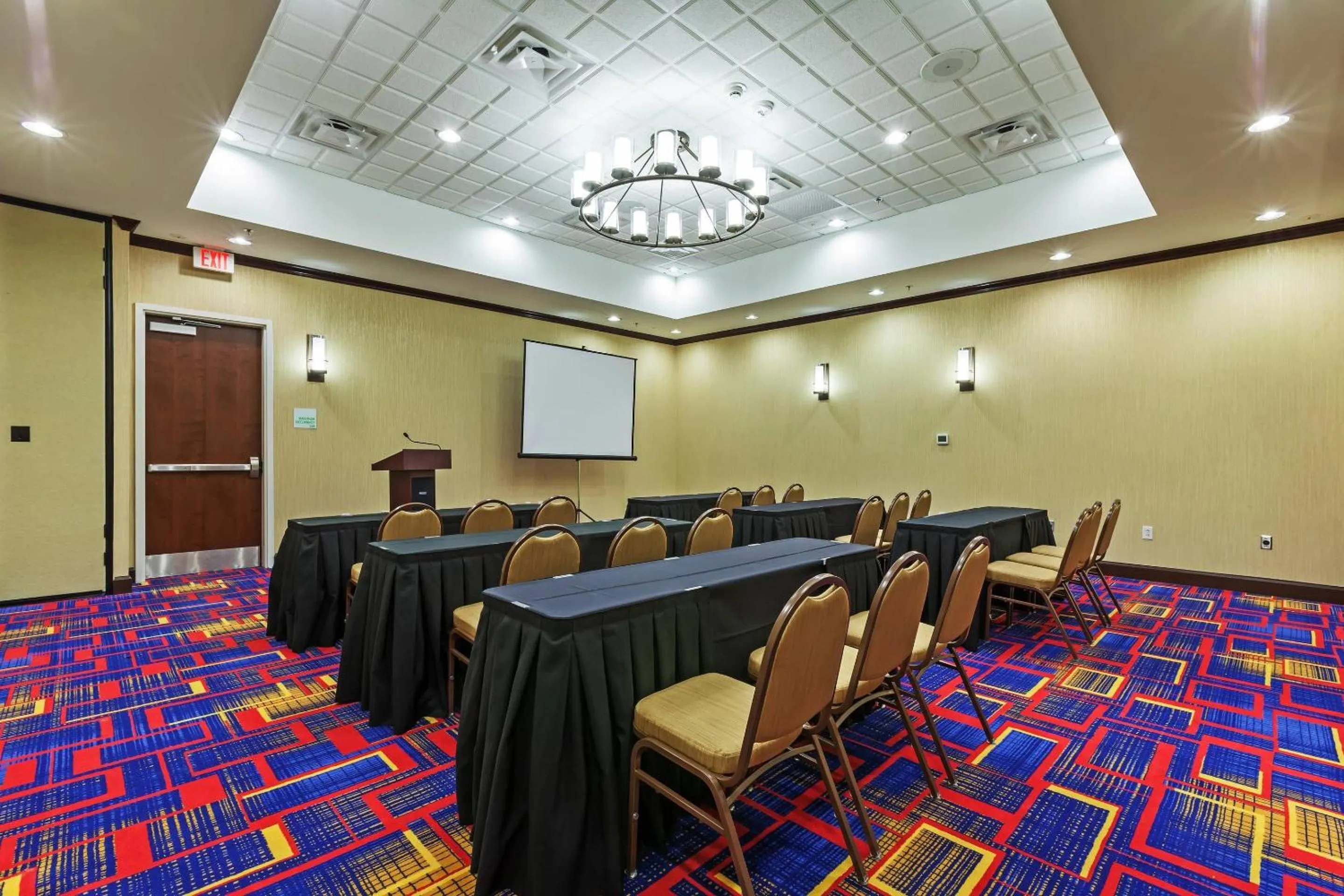 Meeting/conference room in Clarion Hotel The Colony - Plano West