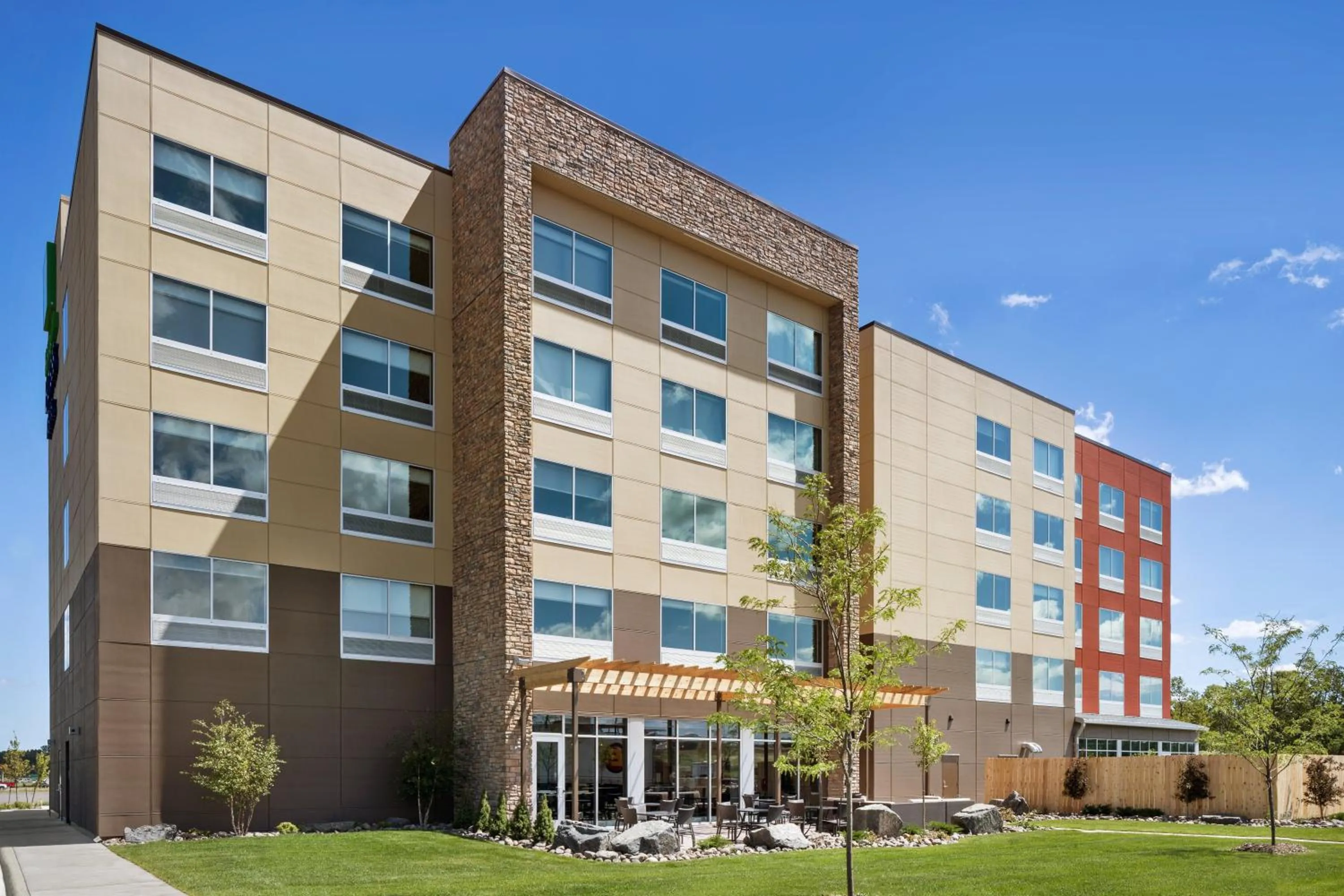Property building in Holiday Inn Express & Suites Duluth North - Miller Hill by IHG