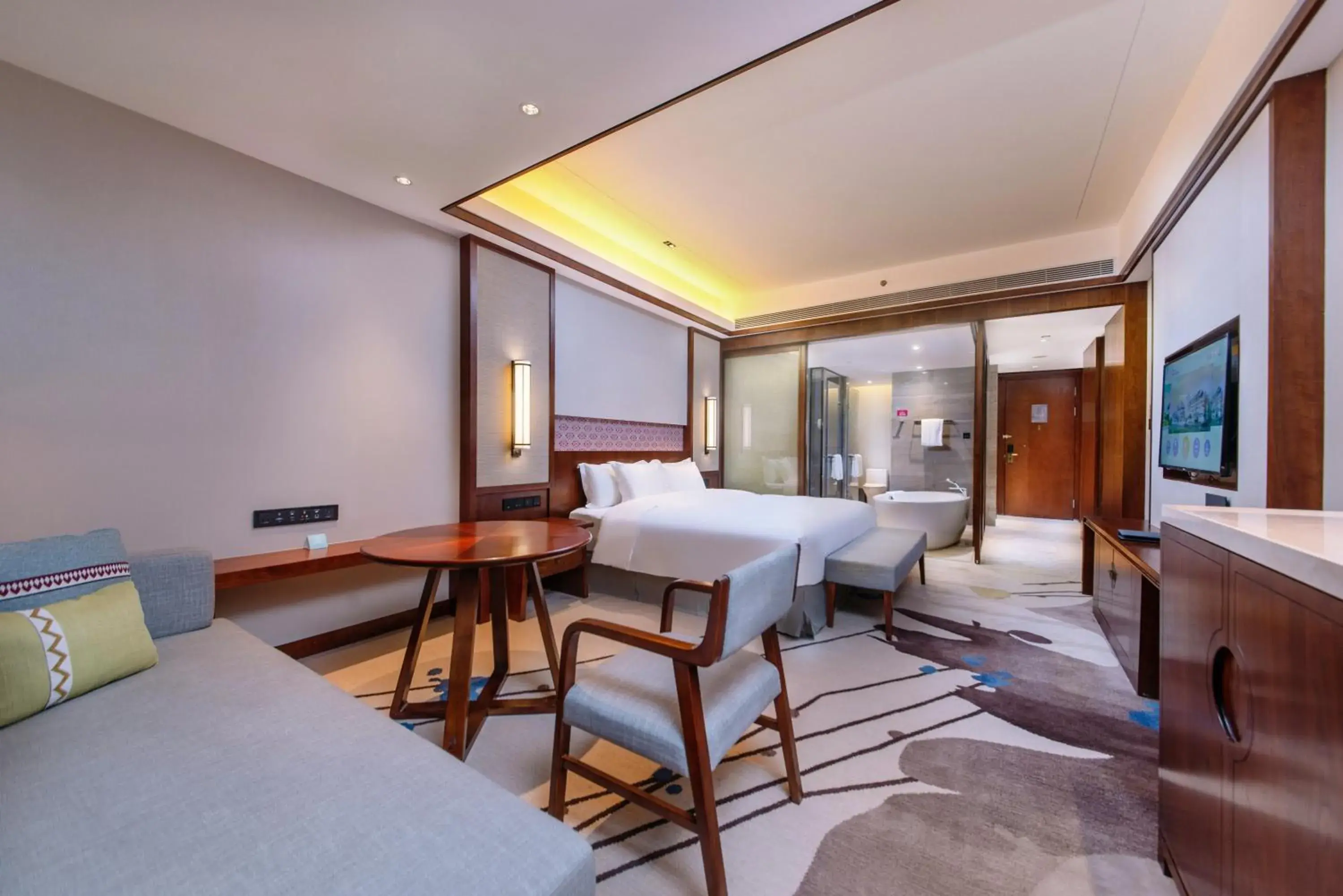 Deluxe King Room in Howard Johnson Neodalle Resort Zhangjiajie Deluxe King Room in Howard Johnson Neodalle Resort Zhangjiajie