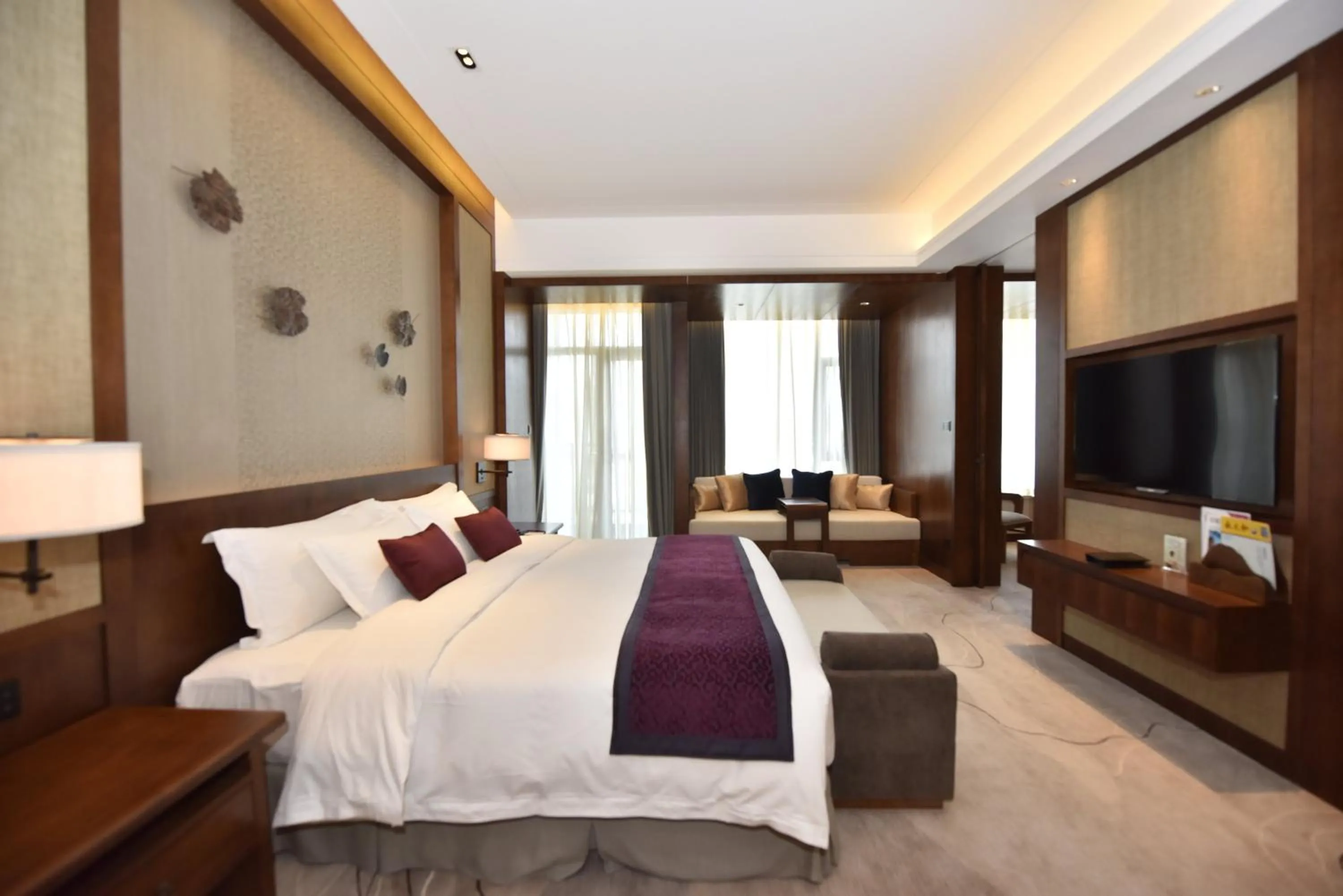 Photo of the whole room, Bed in Howard Johnson Neodalle Resort Zhangjiajie