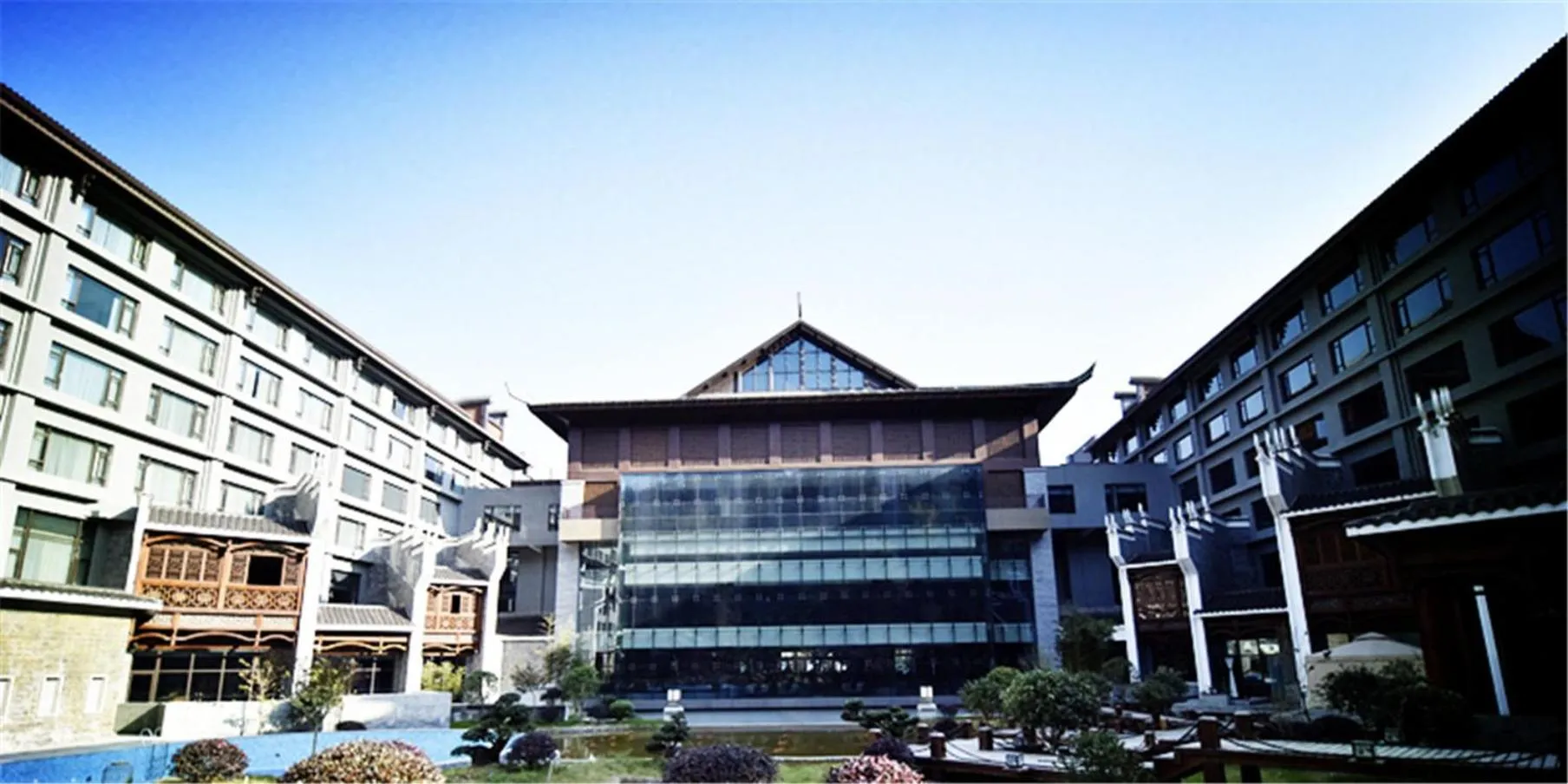 Lobby or reception in Howard Johnson Neodalle Resort Zhangjiajie