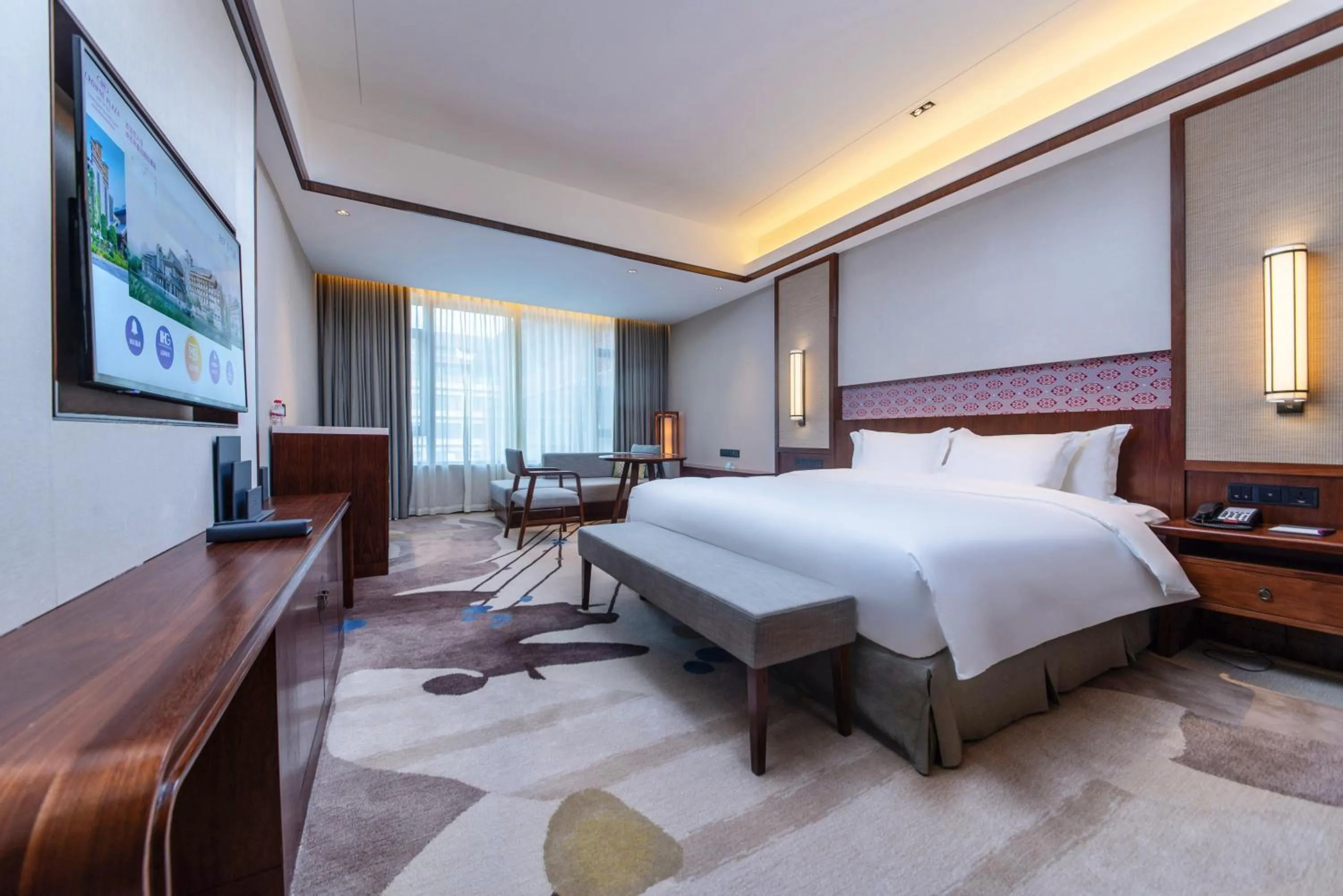 Photo of the whole room, Bed in Howard Johnson Neodalle Resort Zhangjiajie