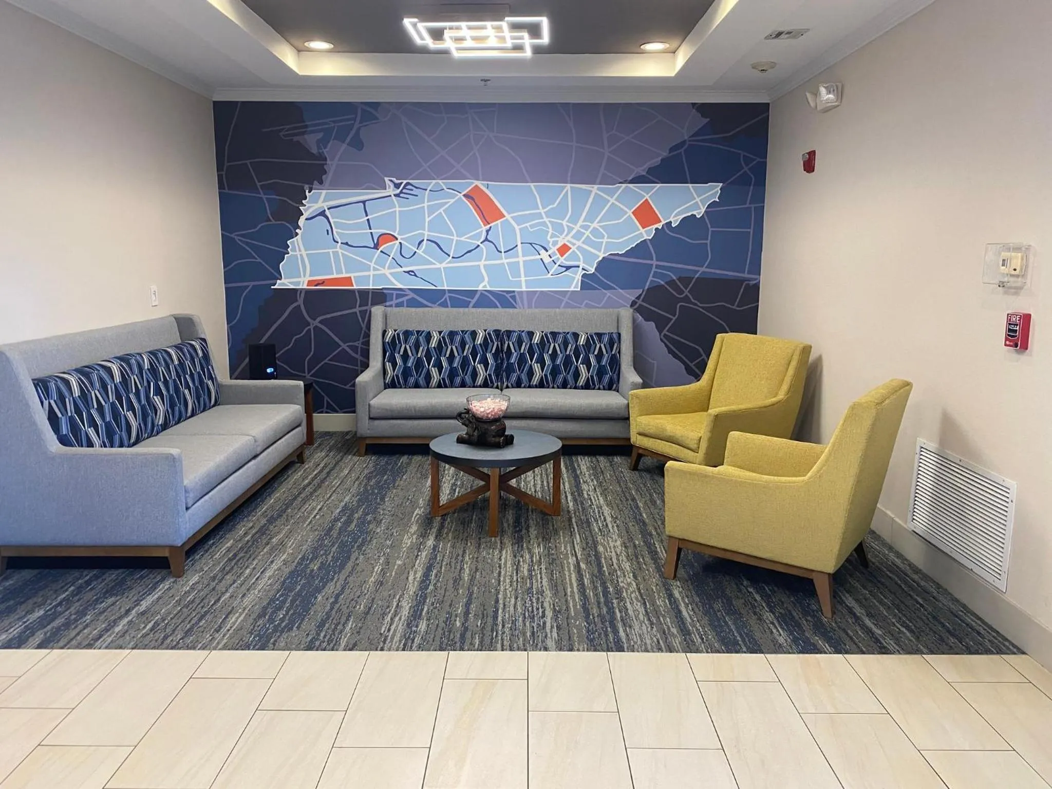 Property building in Holiday Inn Express & Suites Dyersburg by IHG