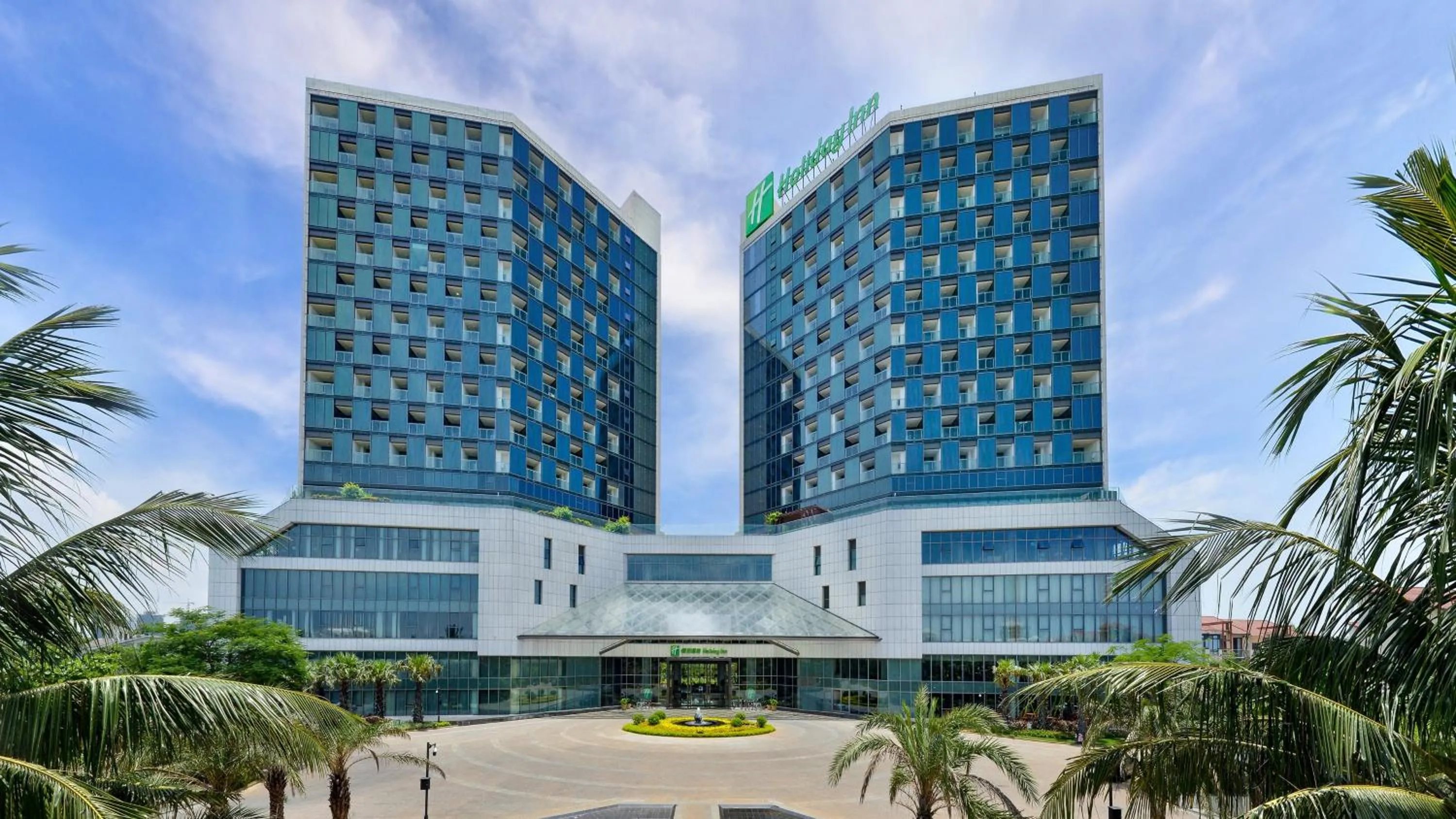 Property building in Holiday Inn Haikou West Coast by IHG