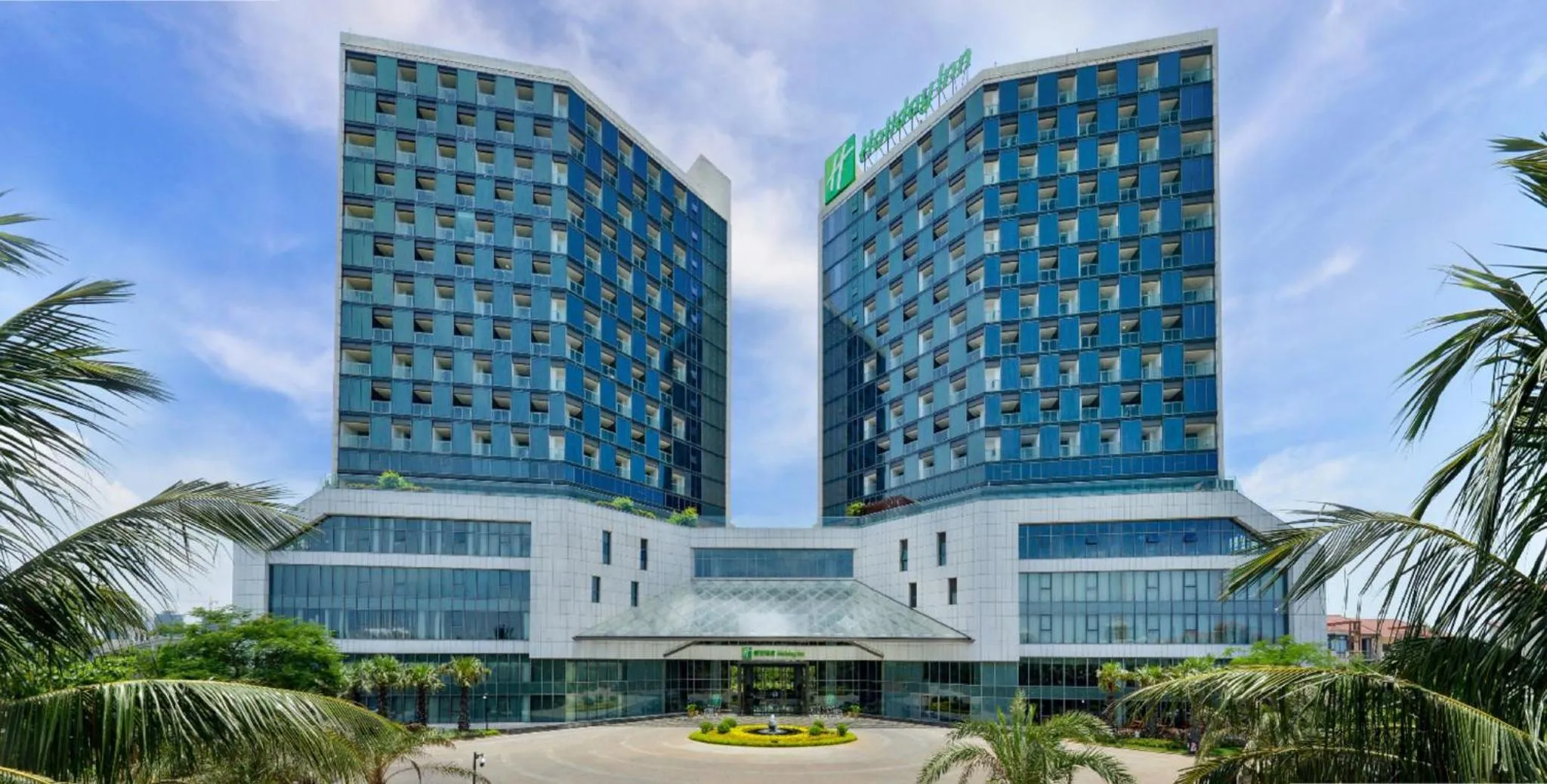 Property building in Holiday Inn Haikou West Coast by IHG