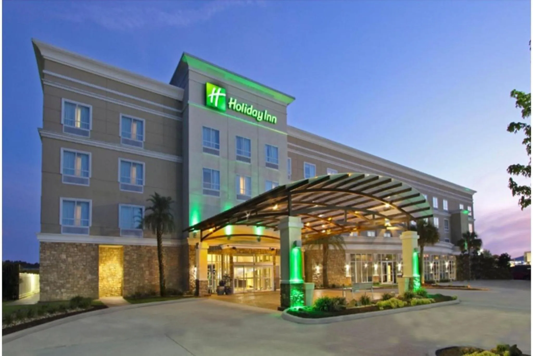 Property building in Holiday Inn Hammond by IHG